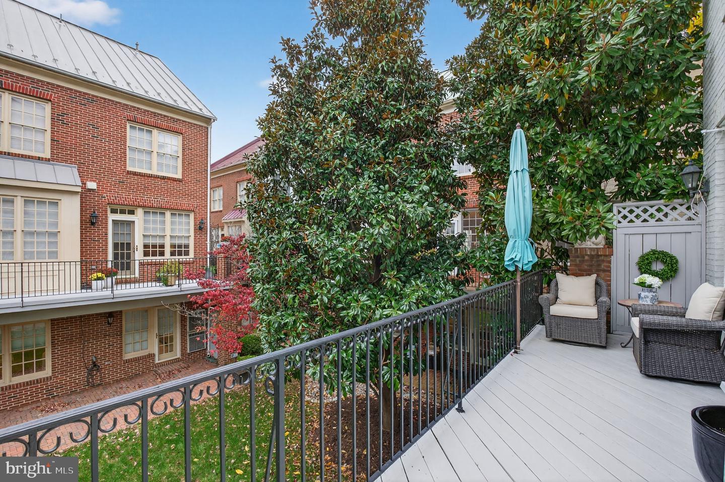 16 WHARF ST, ALEXANDRIA, Virginia 22314, 3 Bedrooms Bedrooms, ,3 BathroomsBathrooms,Residential,For sale,16 WHARF ST,VAAX2051832 MLS # VAAX2051832