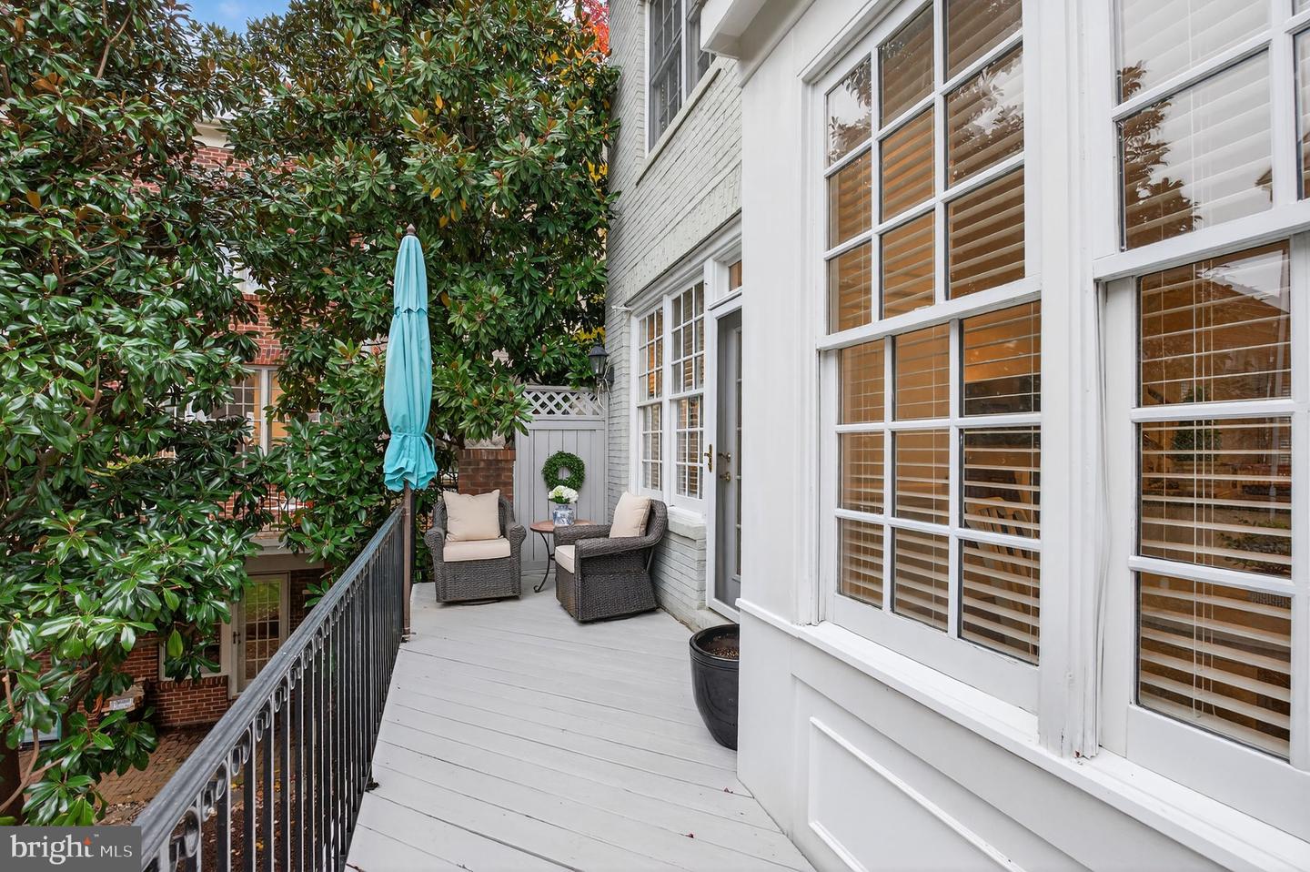 16 WHARF ST, ALEXANDRIA, Virginia 22314, 3 Bedrooms Bedrooms, ,3 BathroomsBathrooms,Residential,For sale,16 WHARF ST,VAAX2051832 MLS # VAAX2051832