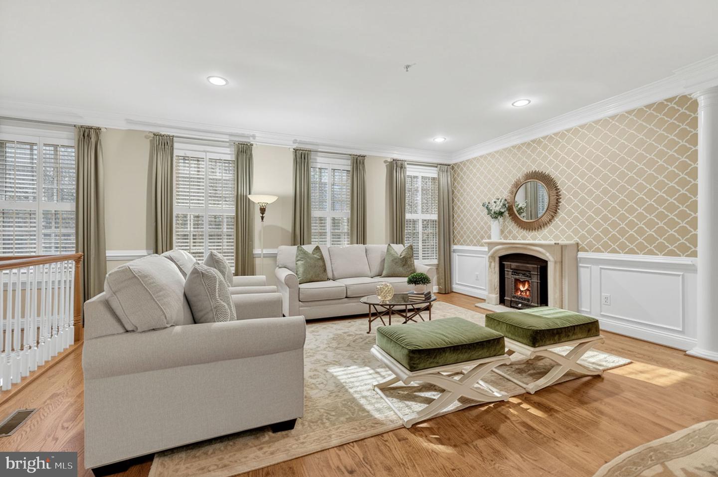 16 WHARF ST, ALEXANDRIA, Virginia 22314, 3 Bedrooms Bedrooms, ,3 BathroomsBathrooms,Residential,For sale,16 WHARF ST,VAAX2051832 MLS # VAAX2051832