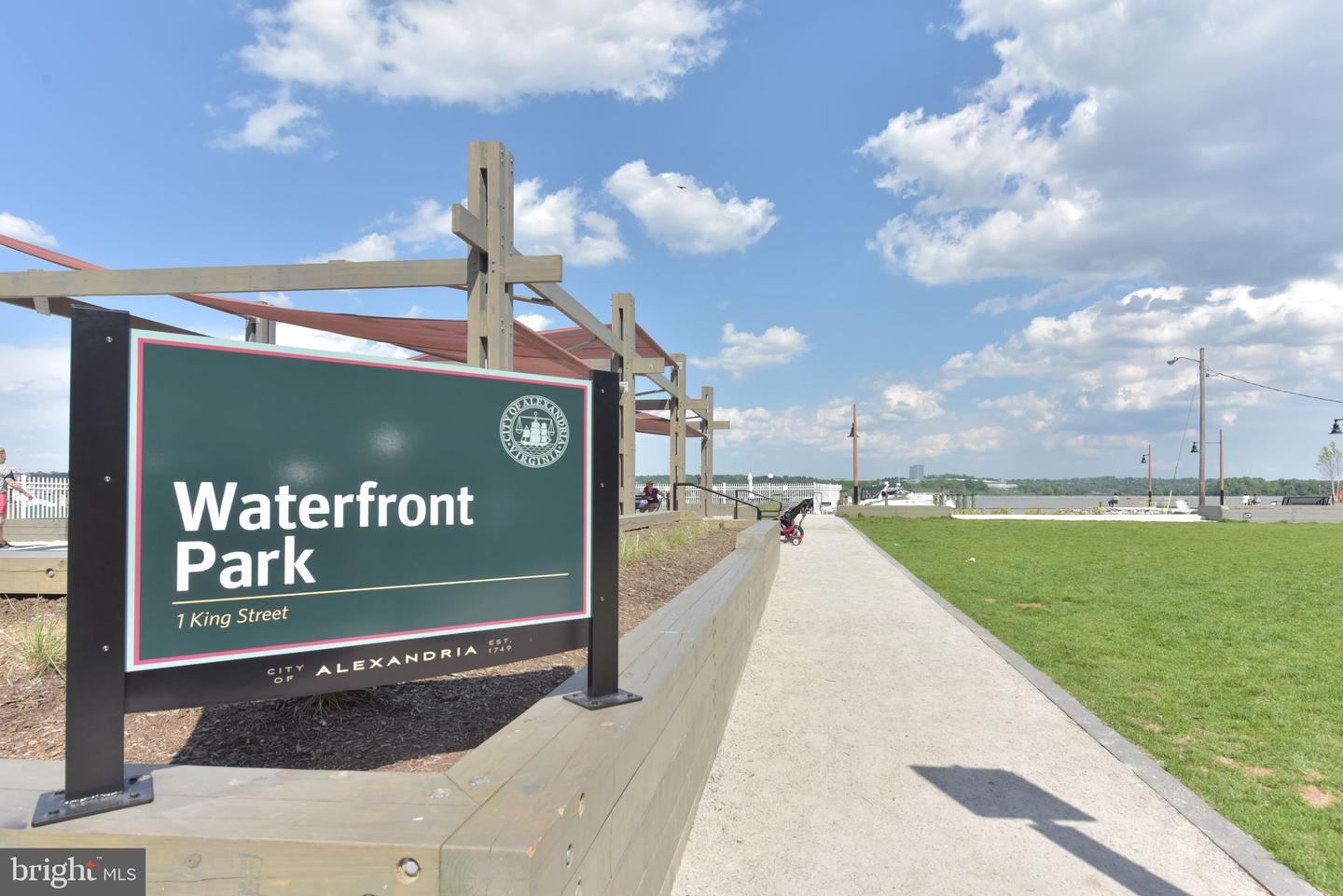 16 WHARF ST, ALEXANDRIA, Virginia 22314, 3 Bedrooms Bedrooms, ,3 BathroomsBathrooms,Residential,For sale,16 WHARF ST,VAAX2051832 MLS # VAAX2051832