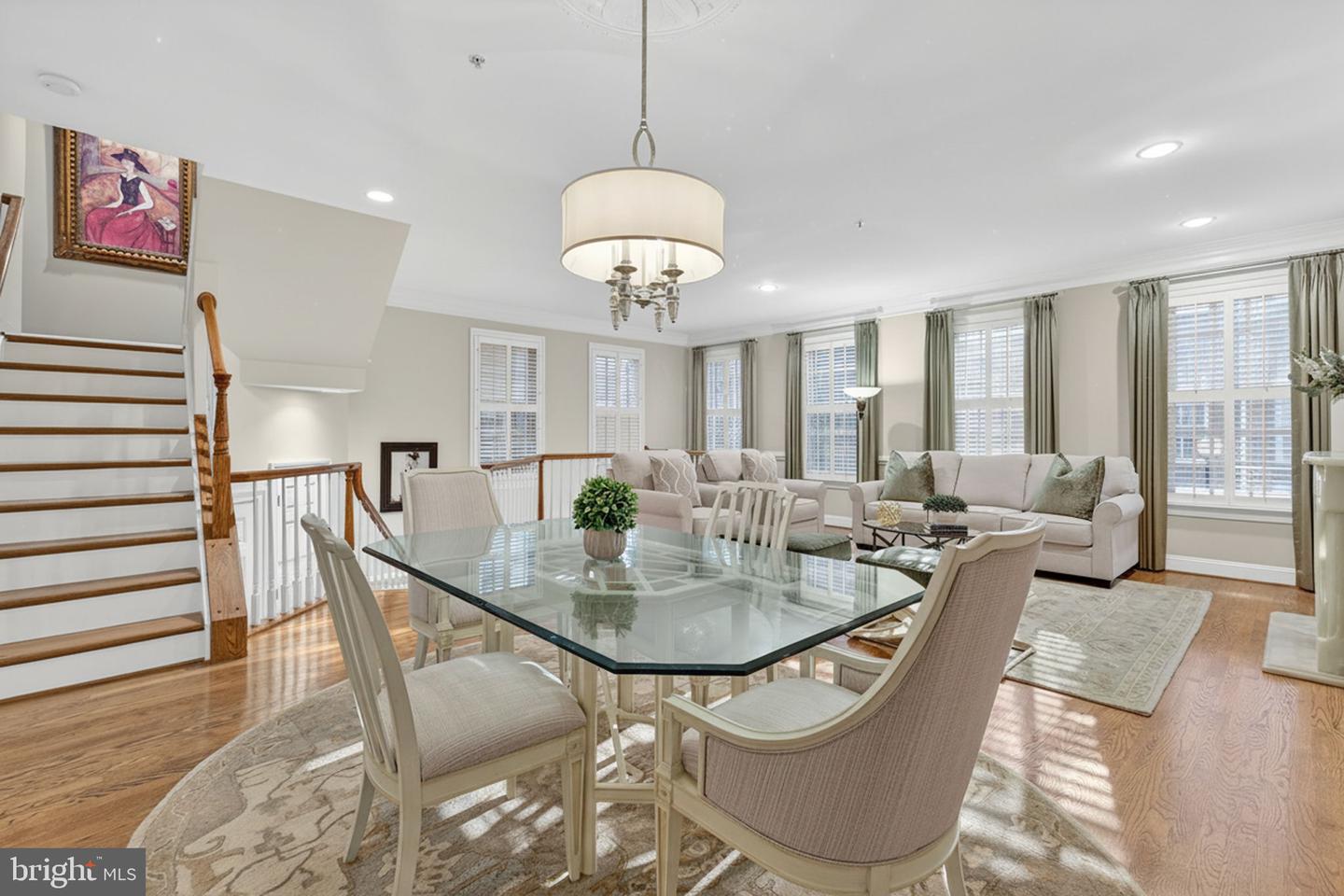 16 WHARF ST, ALEXANDRIA, Virginia 22314, 3 Bedrooms Bedrooms, ,3 BathroomsBathrooms,Residential,For sale,16 WHARF ST,VAAX2051832 MLS # VAAX2051832