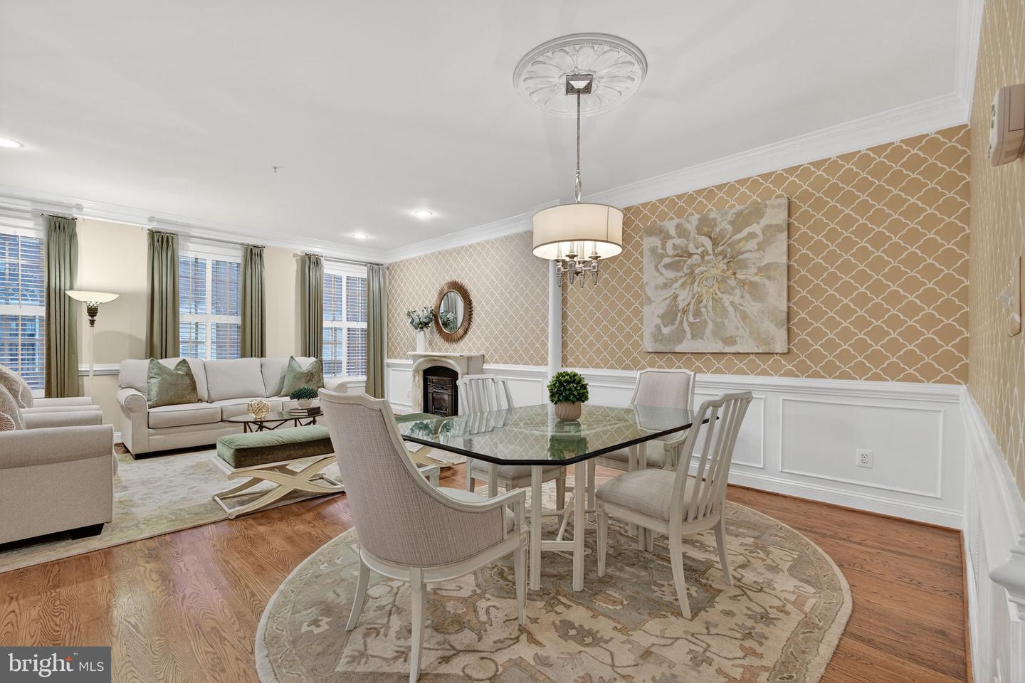 16 WHARF ST, ALEXANDRIA, Virginia 22314, 3 Bedrooms Bedrooms, ,3 BathroomsBathrooms,Residential,For sale,16 WHARF ST,VAAX2051832 MLS # VAAX2051832