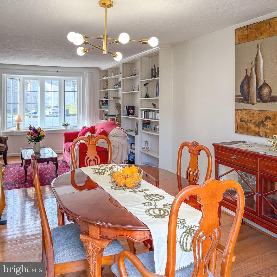 5703 OAK STAKE CT, BURKE, Virginia 22015, 3 Bedrooms Bedrooms, 5 Rooms Rooms,2 BathroomsBathrooms,Residential,For sale,5703 OAK STAKE CT,VAFX2280086 MLS # VAFX2280086