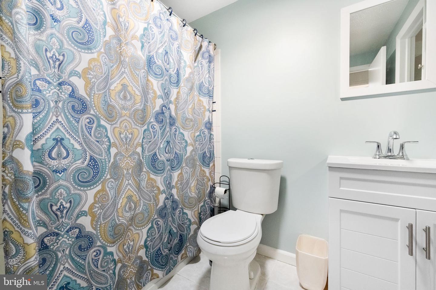 5703 OAK STAKE CT, BURKE, Virginia 22015, 3 Bedrooms Bedrooms, 5 Rooms Rooms,2 BathroomsBathrooms,Residential,For sale,5703 OAK STAKE CT,VAFX2280086 MLS # VAFX2280086