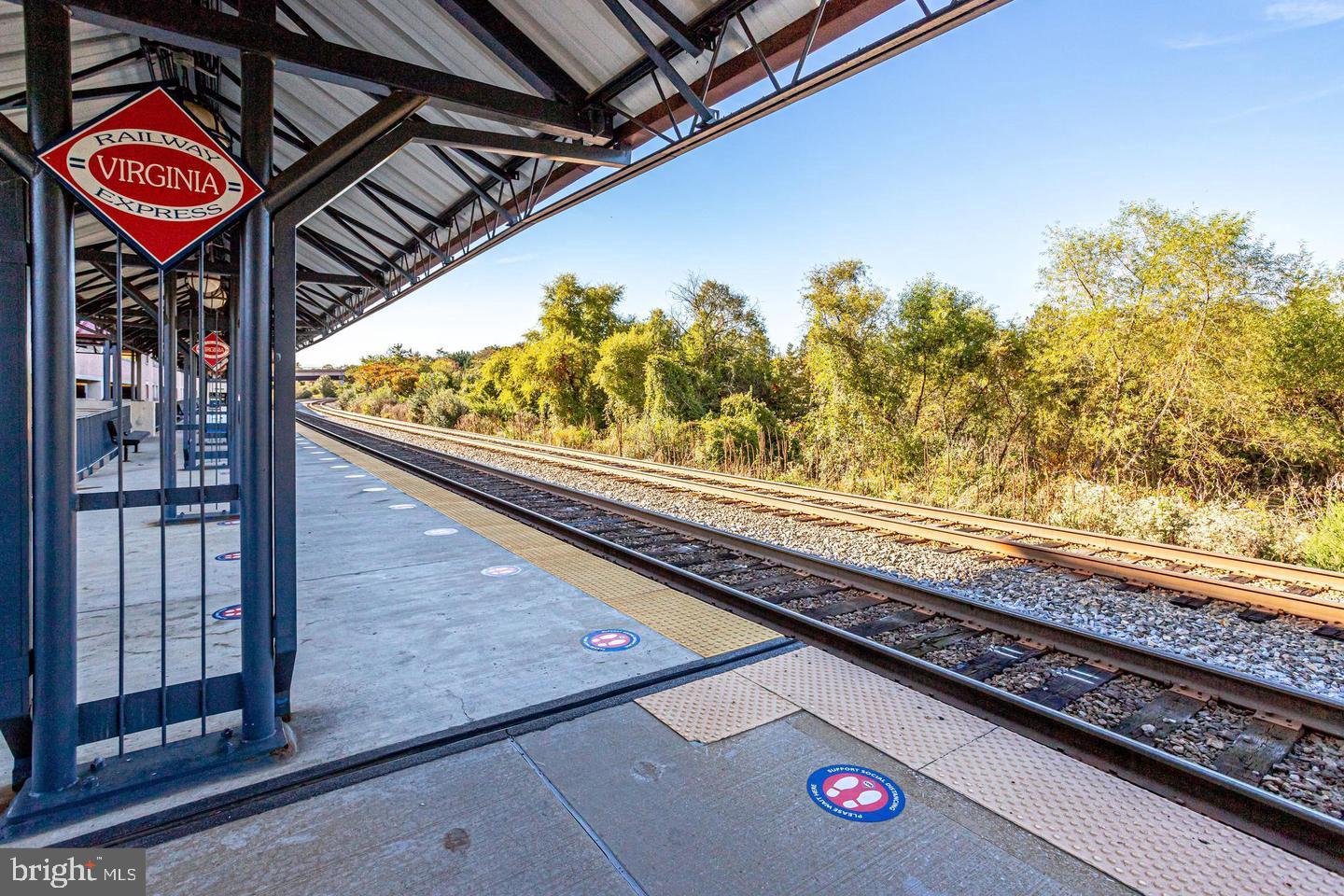 5703 OAK STAKE CT, BURKE, Virginia 22015, 3 Bedrooms Bedrooms, 5 Rooms Rooms,2 BathroomsBathrooms,Residential,For sale,5703 OAK STAKE CT,VAFX2280086 MLS # VAFX2280086