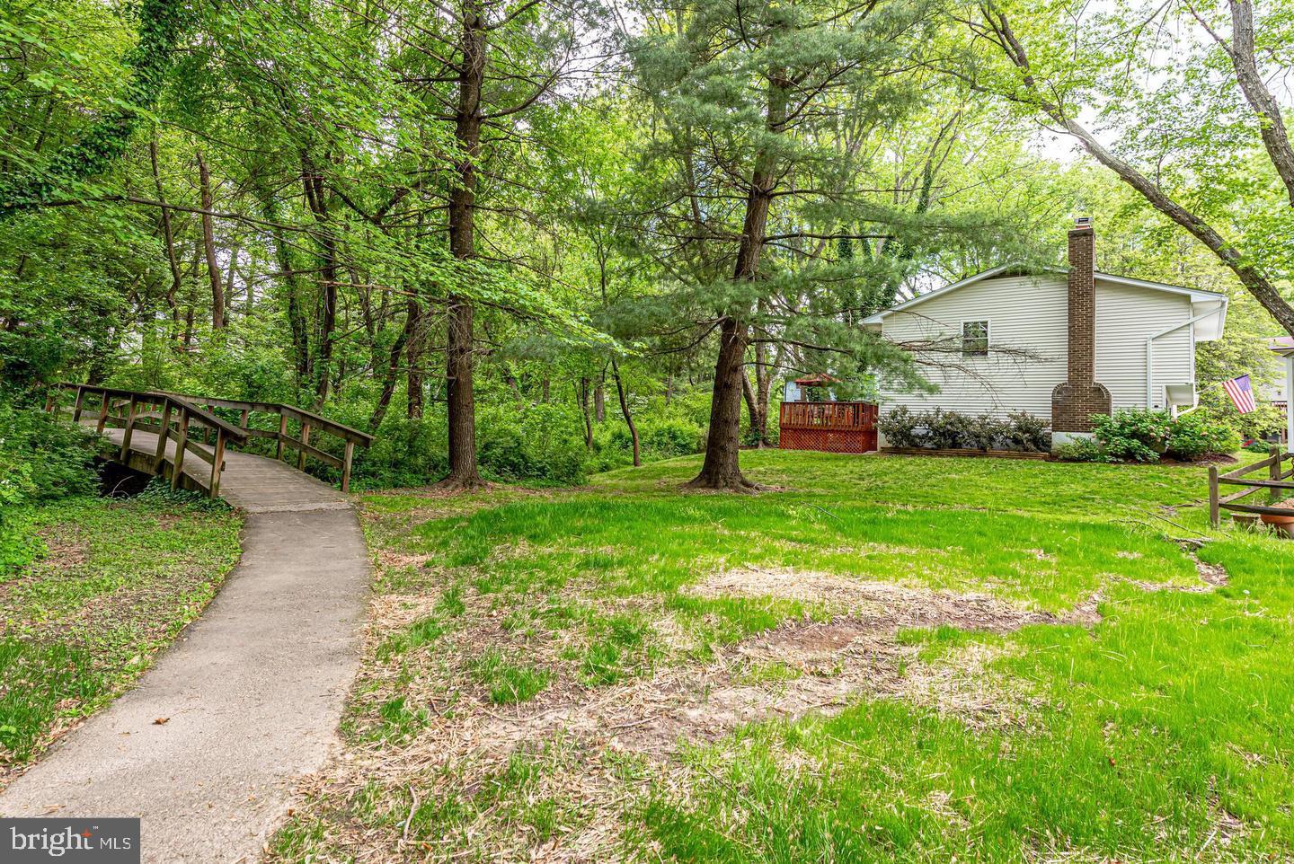 5703 OAK STAKE CT, BURKE, Virginia 22015, 3 Bedrooms Bedrooms, 5 Rooms Rooms,2 BathroomsBathrooms,Residential,For sale,5703 OAK STAKE CT,VAFX2280086 MLS # VAFX2280086