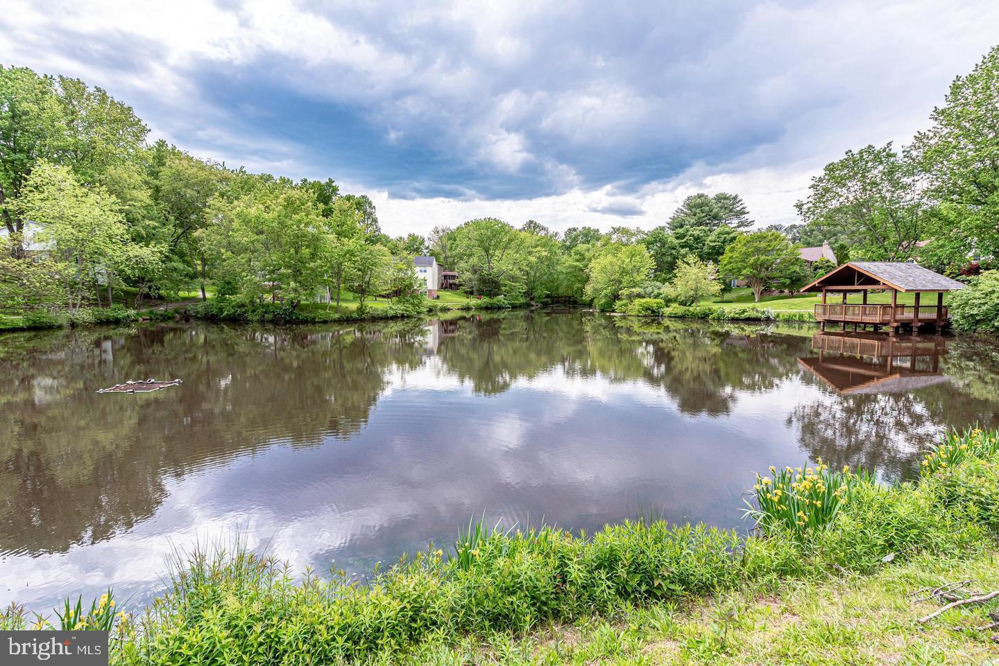 5703 OAK STAKE CT, BURKE, Virginia 22015, 3 Bedrooms Bedrooms, 5 Rooms Rooms,2 BathroomsBathrooms,Residential,For sale,5703 OAK STAKE CT,VAFX2280086 MLS # VAFX2280086