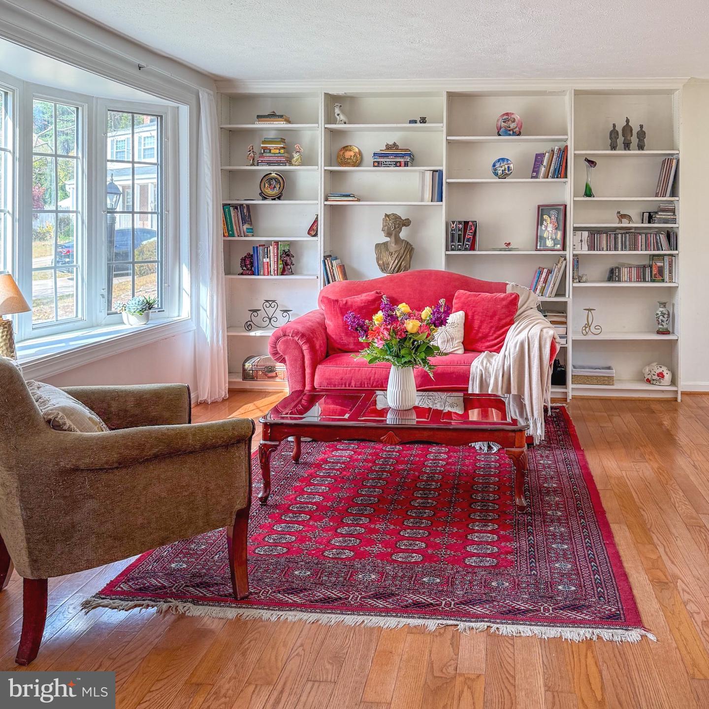 5703 OAK STAKE CT, BURKE, Virginia 22015, 3 Bedrooms Bedrooms, 5 Rooms Rooms,2 BathroomsBathrooms,Residential,For sale,5703 OAK STAKE CT,VAFX2280086 MLS # VAFX2280086