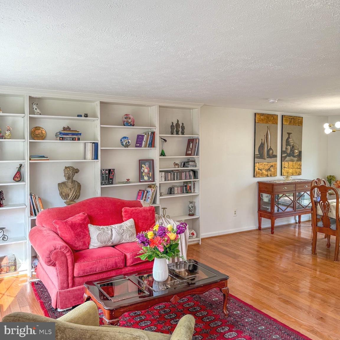 5703 OAK STAKE CT, BURKE, Virginia 22015, 3 Bedrooms Bedrooms, 5 Rooms Rooms,2 BathroomsBathrooms,Residential,For sale,5703 OAK STAKE CT,VAFX2280086 MLS # VAFX2280086