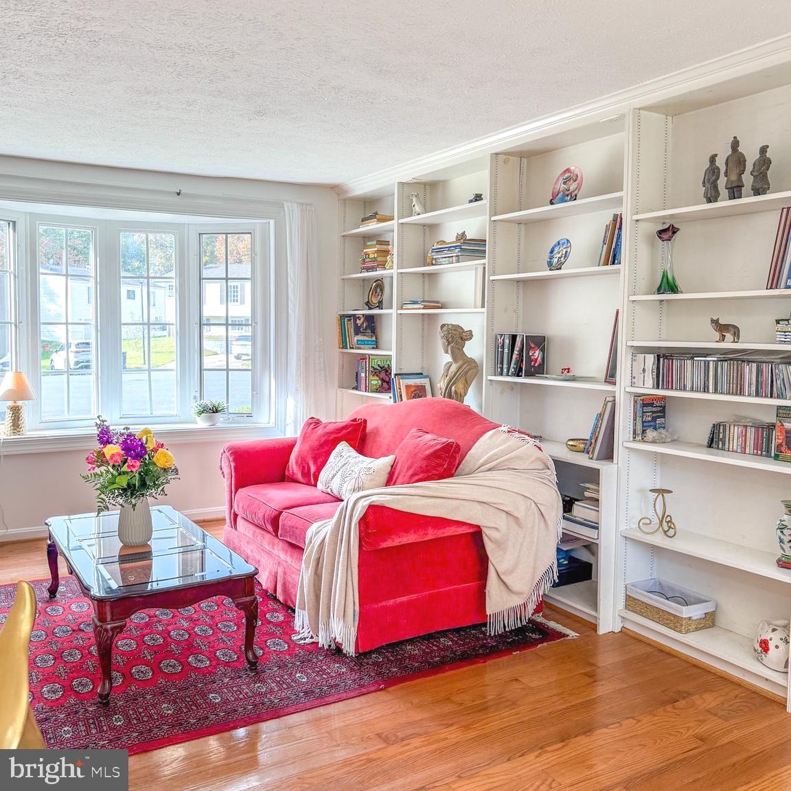 5703 OAK STAKE CT, BURKE, Virginia 22015, 3 Bedrooms Bedrooms, 5 Rooms Rooms,2 BathroomsBathrooms,Residential,For sale,5703 OAK STAKE CT,VAFX2280086 MLS # VAFX2280086