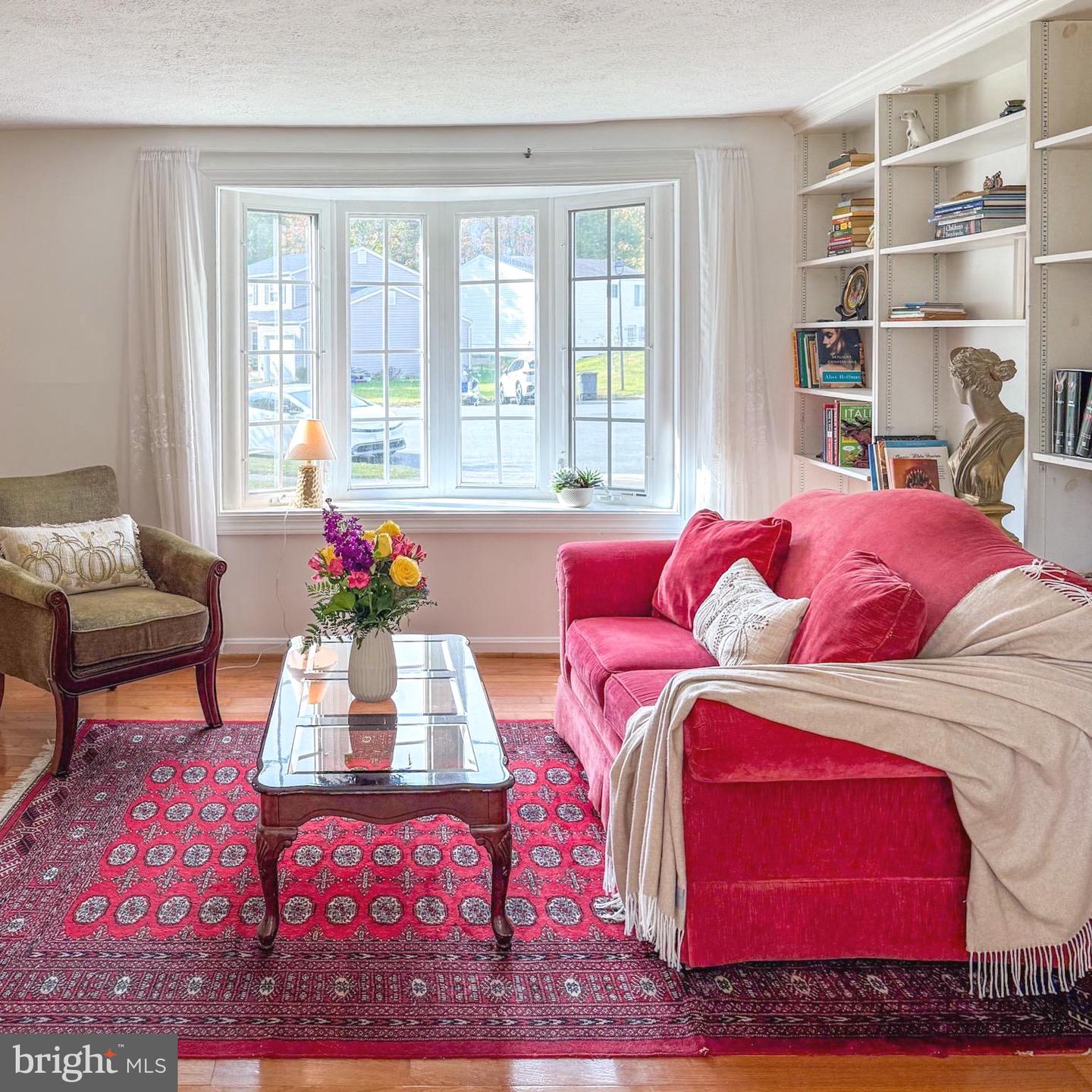 5703 OAK STAKE CT, BURKE, Virginia 22015, 3 Bedrooms Bedrooms, 5 Rooms Rooms,2 BathroomsBathrooms,Residential,For sale,5703 OAK STAKE CT,VAFX2280086 MLS # VAFX2280086