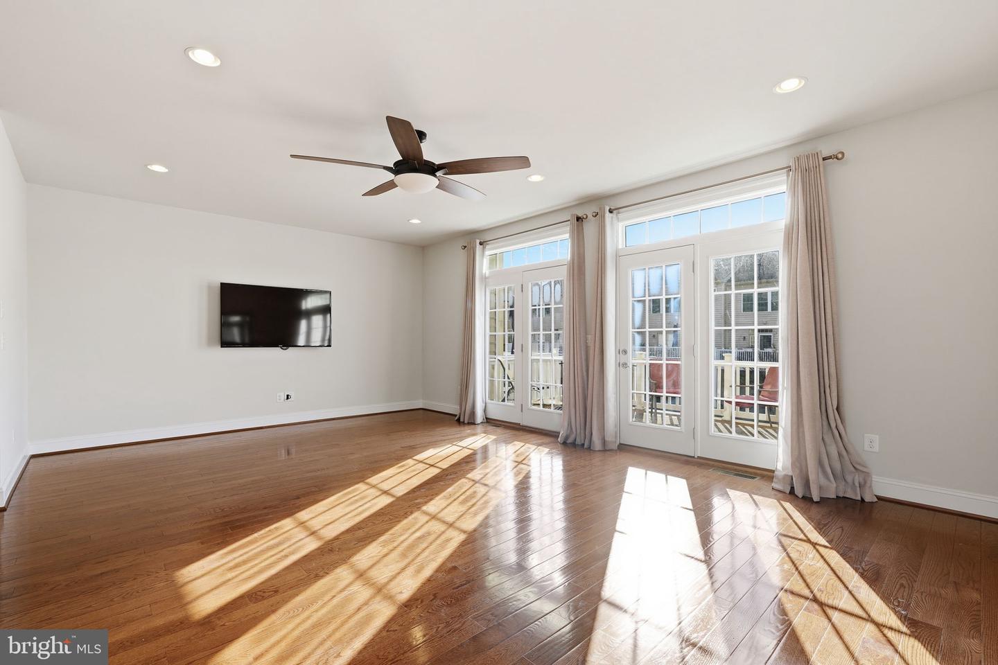 13752 SENEA DR, GAINESVILLE, Virginia 20155, 3 Bedrooms Bedrooms, 9 Rooms Rooms,3 BathroomsBathrooms,Residential,For sale,13752 SENEA DR,VAPW2108568 MLS # VAPW2108568