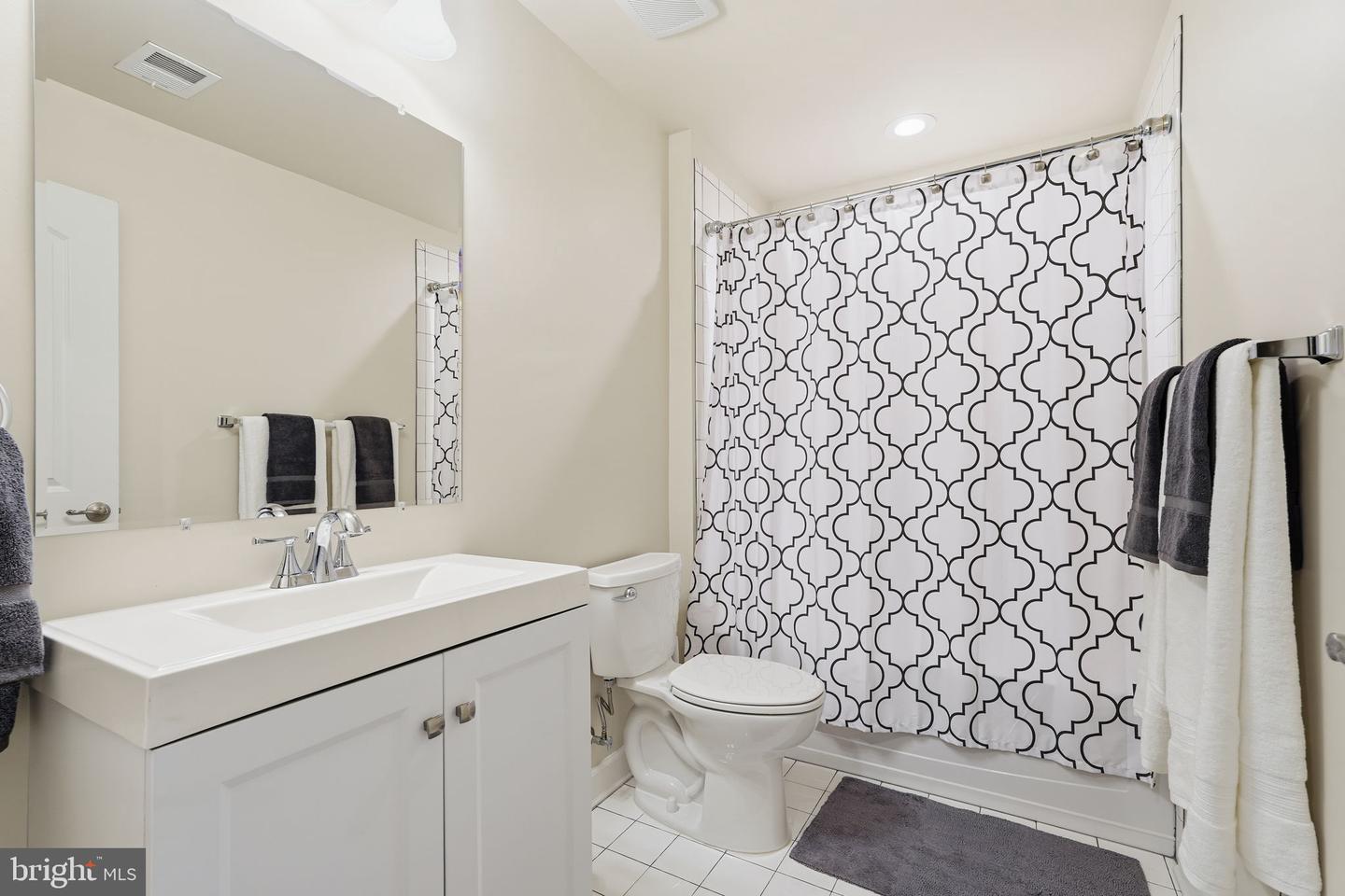 13752 SENEA DR, GAINESVILLE, Virginia 20155, 3 Bedrooms Bedrooms, 9 Rooms Rooms,3 BathroomsBathrooms,Residential,For sale,13752 SENEA DR,VAPW2108568 MLS # VAPW2108568