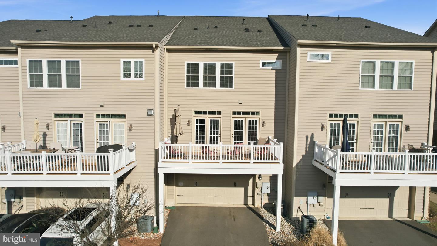 13752 SENEA DR, GAINESVILLE, Virginia 20155, 3 Bedrooms Bedrooms, 9 Rooms Rooms,3 BathroomsBathrooms,Residential,For sale,13752 SENEA DR,VAPW2108568 MLS # VAPW2108568