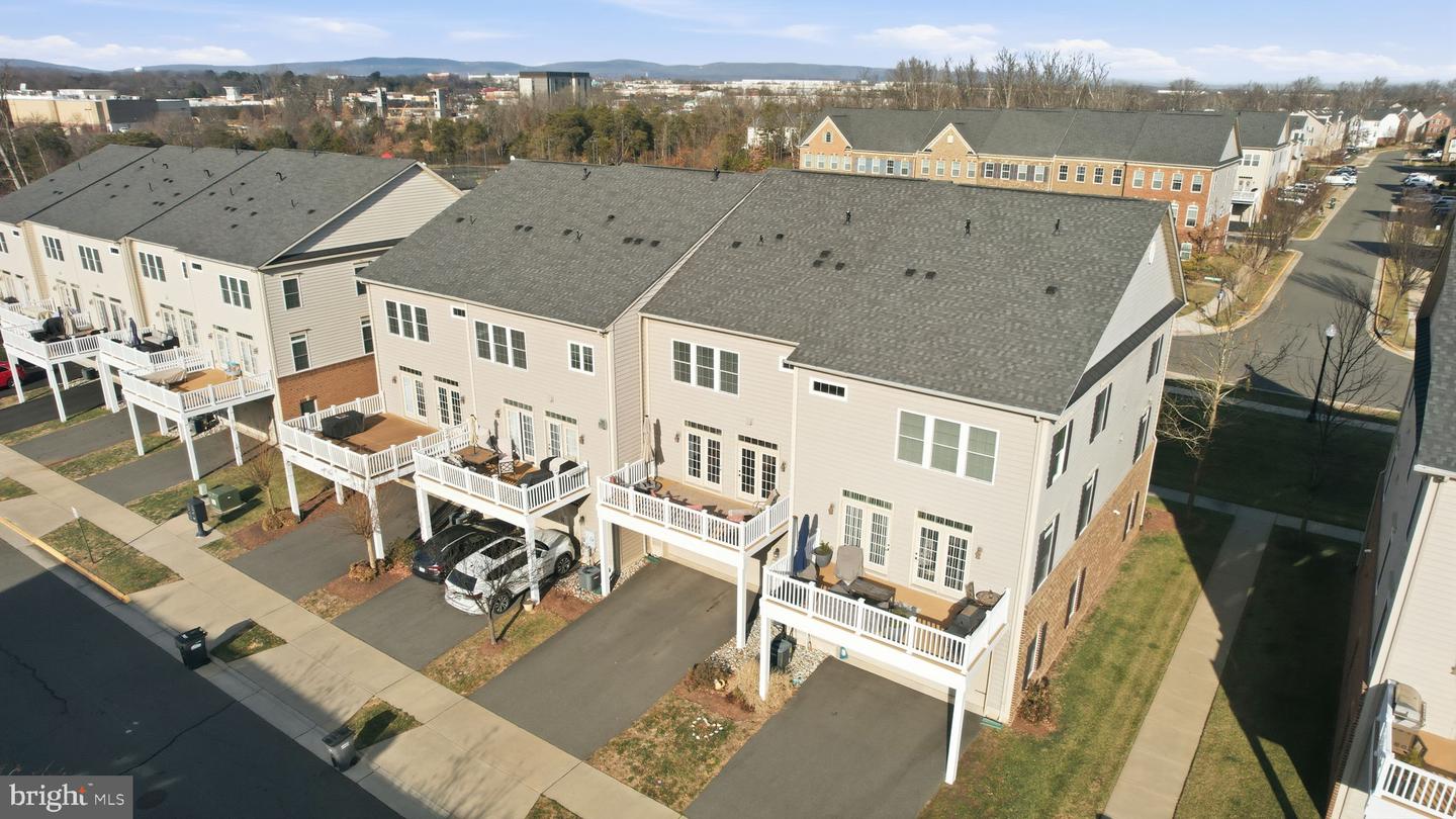 13752 SENEA DR, GAINESVILLE, Virginia 20155, 3 Bedrooms Bedrooms, 9 Rooms Rooms,3 BathroomsBathrooms,Residential,For sale,13752 SENEA DR,VAPW2108568 MLS # VAPW2108568