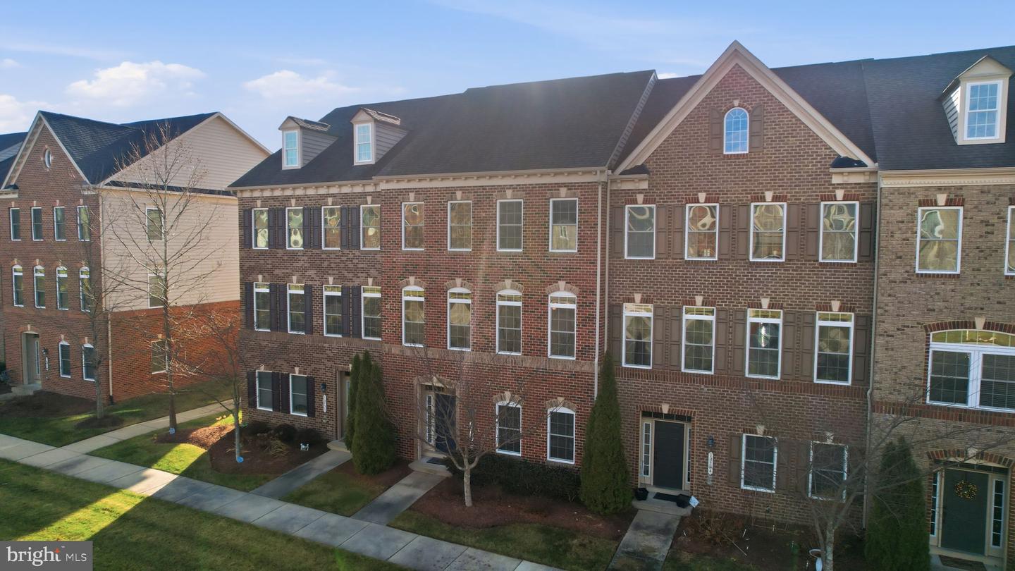 13752 SENEA DR, GAINESVILLE, Virginia 20155, 3 Bedrooms Bedrooms, 9 Rooms Rooms,3 BathroomsBathrooms,Residential,For sale,13752 SENEA DR,VAPW2108568 MLS # VAPW2108568