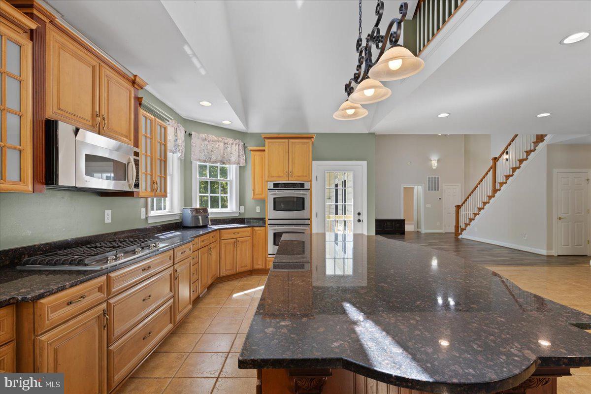 8606 LAROQUE RUN DR, FREDERICKSBURG, Virginia 22407, 5 Bedrooms Bedrooms, ,4 BathroomsBathrooms,Residential,For sale,8606 LAROQUE RUN DR,VASP2032618 MLS # VASP2032618