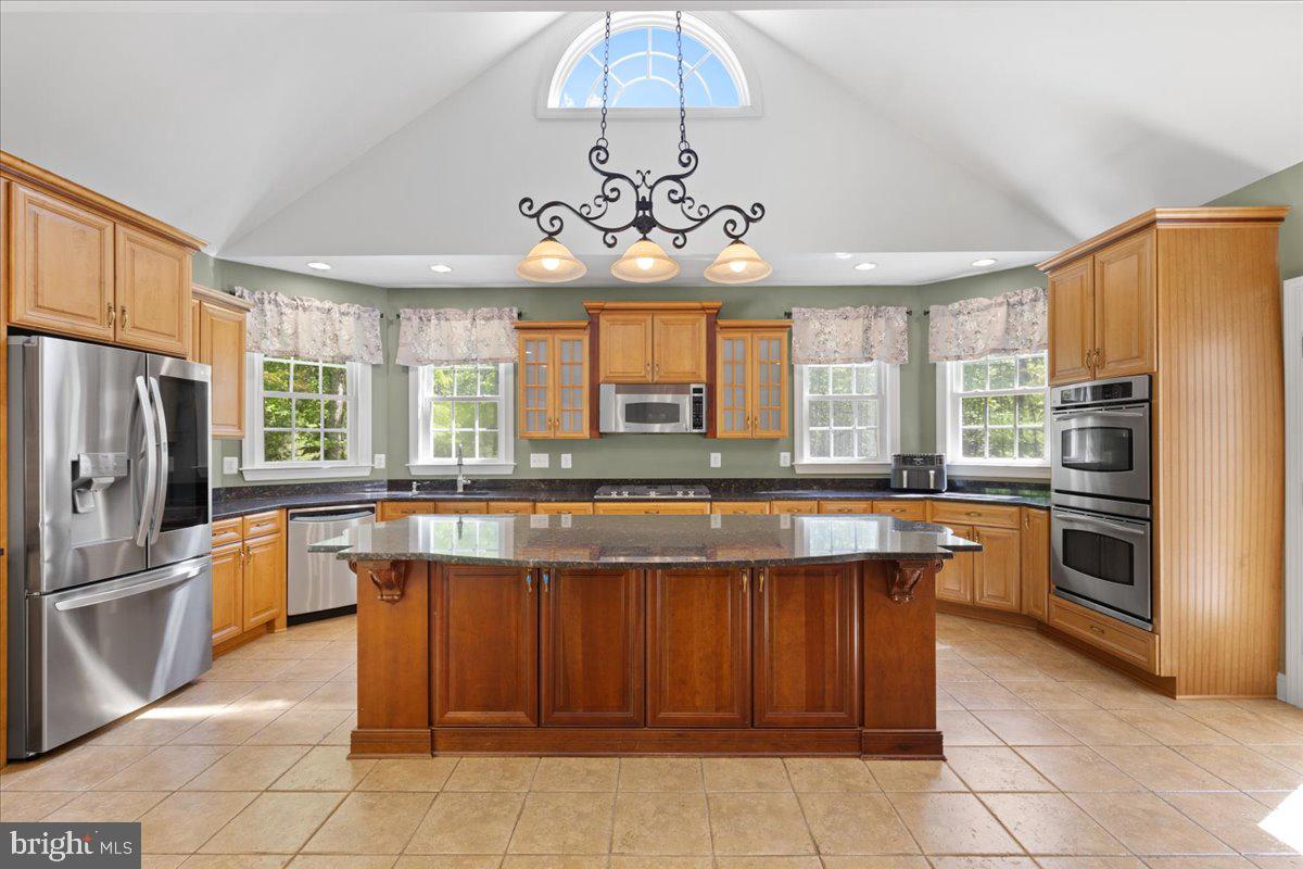 8606 LAROQUE RUN DR, FREDERICKSBURG, Virginia 22407, 5 Bedrooms Bedrooms, ,4 BathroomsBathrooms,Residential,For sale,8606 LAROQUE RUN DR,VASP2032618 MLS # VASP2032618