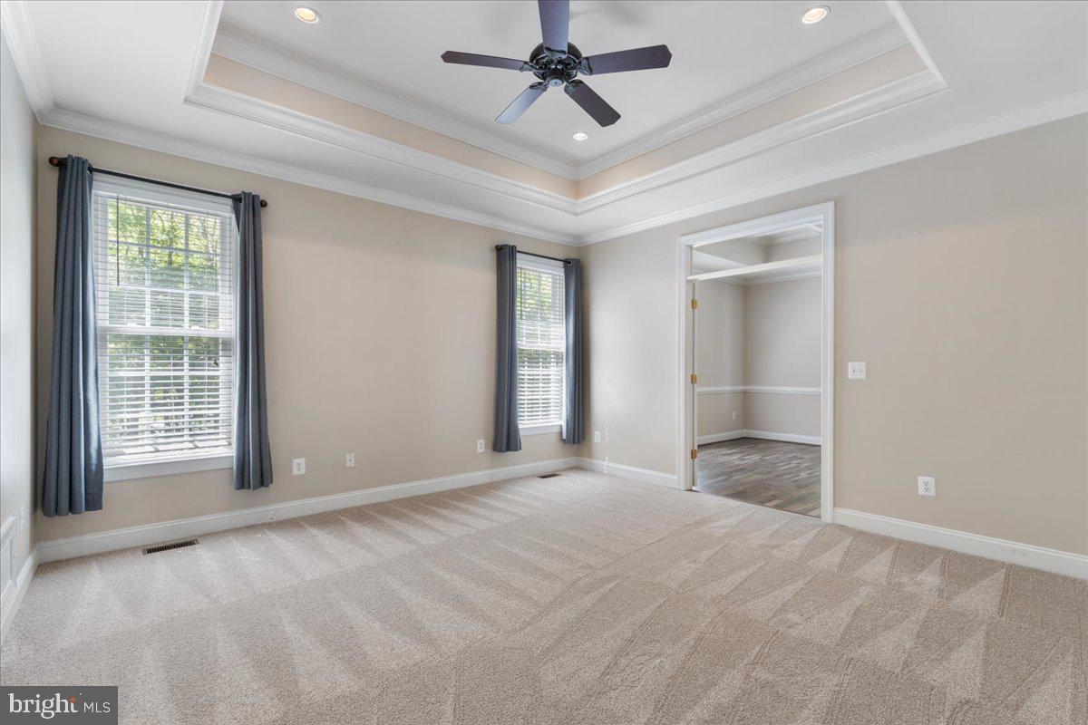 8606 LAROQUE RUN DR, FREDERICKSBURG, Virginia 22407, 5 Bedrooms Bedrooms, ,4 BathroomsBathrooms,Residential,For sale,8606 LAROQUE RUN DR,VASP2032618 MLS # VASP2032618