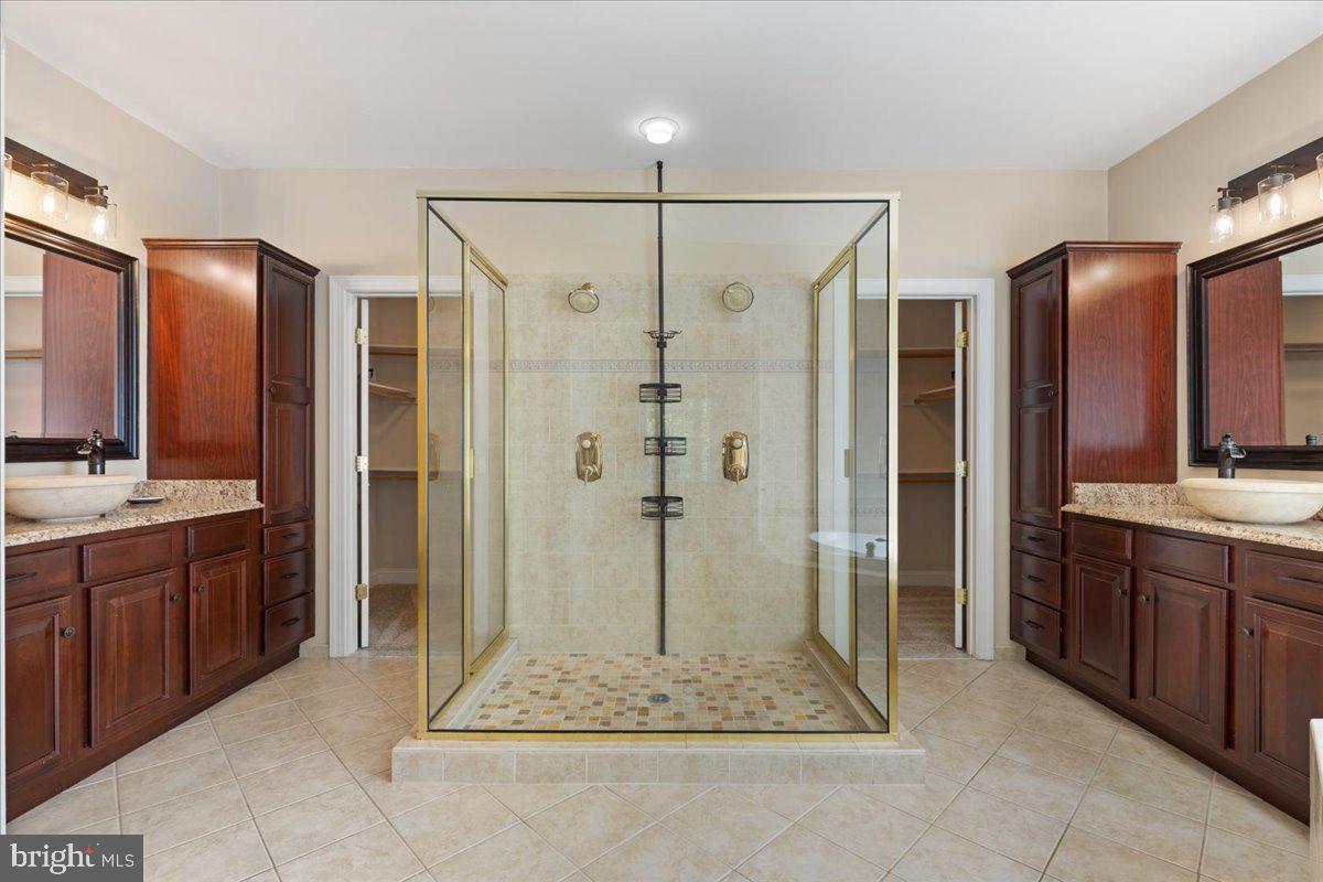 8606 LAROQUE RUN DR, FREDERICKSBURG, Virginia 22407, 5 Bedrooms Bedrooms, ,4 BathroomsBathrooms,Residential,For sale,8606 LAROQUE RUN DR,VASP2032618 MLS # VASP2032618