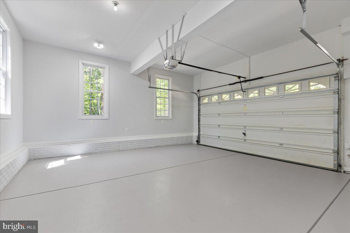 8606 LAROQUE RUN DR, FREDERICKSBURG, Virginia 22407, 5 Bedrooms Bedrooms, ,4 BathroomsBathrooms,Residential,For sale,8606 LAROQUE RUN DR,VASP2032618 MLS # VASP2032618