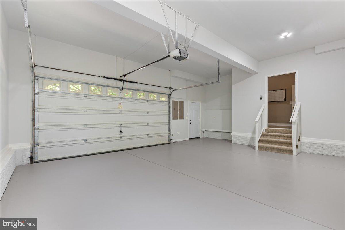 8606 LAROQUE RUN DR, FREDERICKSBURG, Virginia 22407, 5 Bedrooms Bedrooms, ,4 BathroomsBathrooms,Residential,For sale,8606 LAROQUE RUN DR,VASP2032618 MLS # VASP2032618