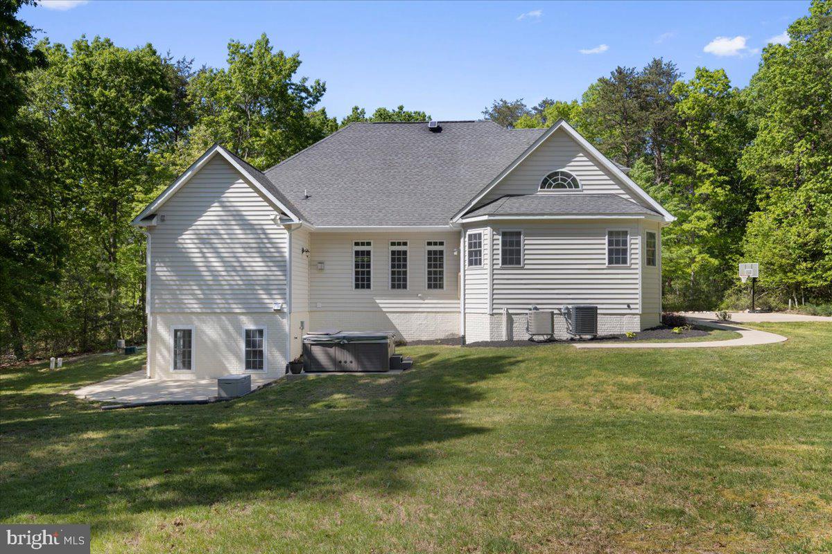 8606 LAROQUE RUN DR, FREDERICKSBURG, Virginia 22407, 5 Bedrooms Bedrooms, ,4 BathroomsBathrooms,Residential,For sale,8606 LAROQUE RUN DR,VASP2032618 MLS # VASP2032618