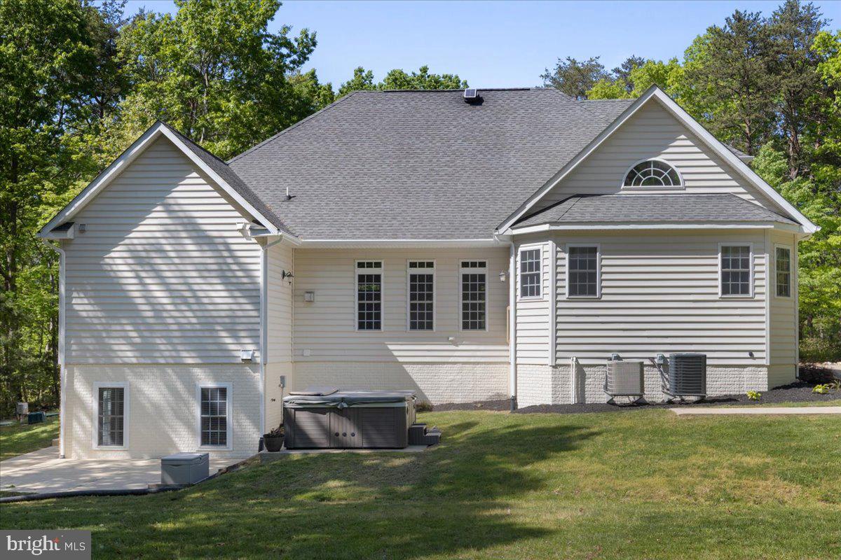 8606 LAROQUE RUN DR, FREDERICKSBURG, Virginia 22407, 5 Bedrooms Bedrooms, ,4 BathroomsBathrooms,Residential,For sale,8606 LAROQUE RUN DR,VASP2032618 MLS # VASP2032618