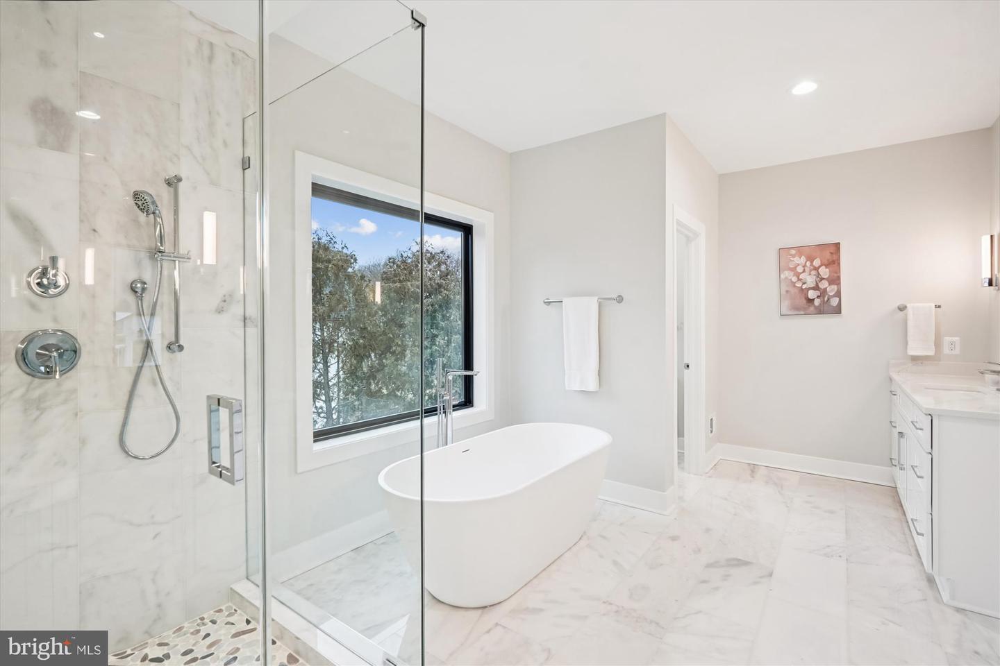 6707 HALLWOOD AVE, FALLS CHURCH, Virginia 22046, 6 Bedrooms Bedrooms, ,6 BathroomsBathrooms,Residential,For sale,6707 HALLWOOD AVE,VAFX2280276 MLS # VAFX2280276 6707 HALLWOOD AVE, FALLS CHURCH, Virginia 22046, 6 Bedrooms Bedrooms, ,6 BathroomsBathrooms,Residential,For sale,6707 HALLWOOD AVE,VAFX2280276 MLS # VAFX2280276