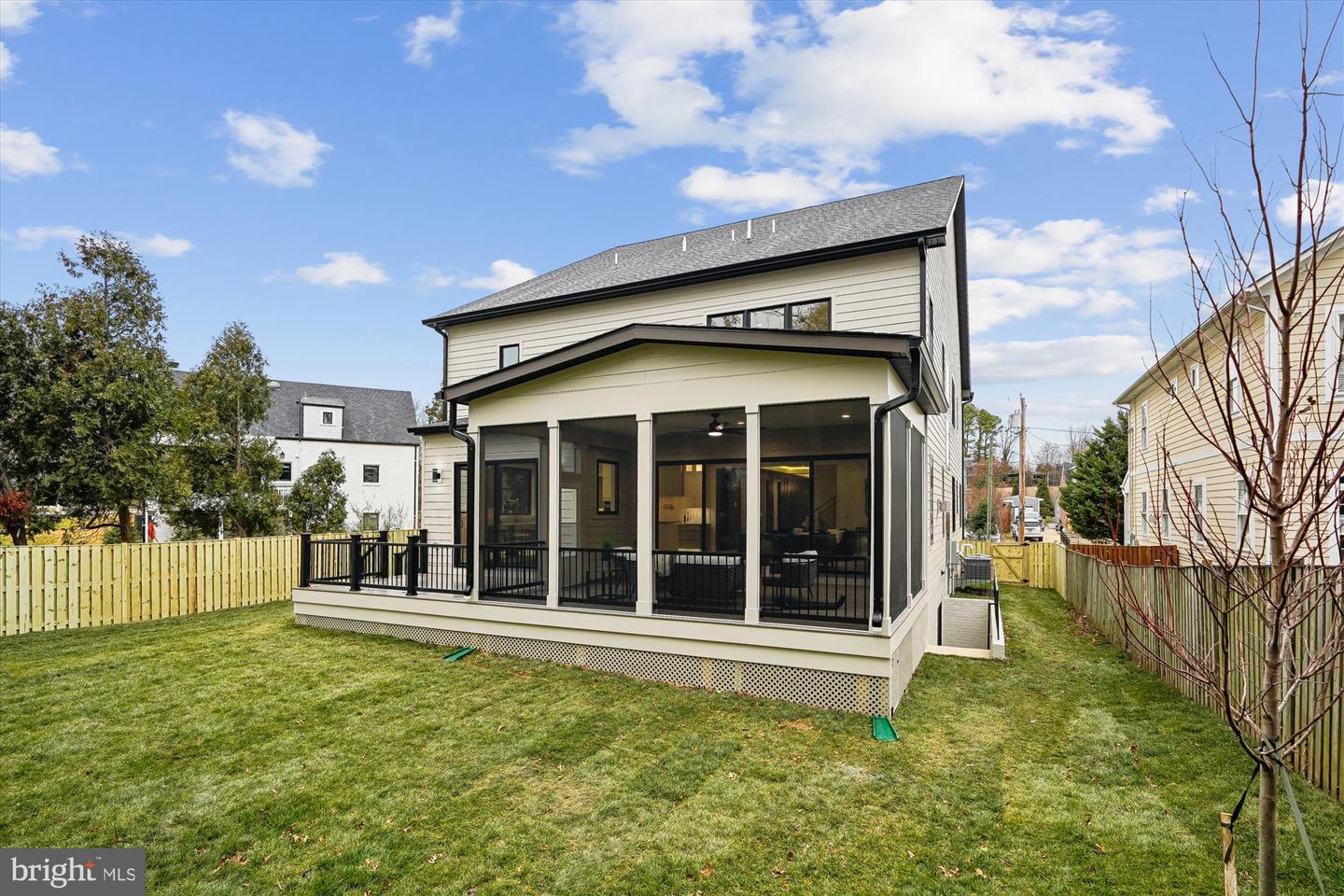 6707 HALLWOOD AVE, FALLS CHURCH, Virginia 22046, 6 Bedrooms Bedrooms, ,6 BathroomsBathrooms,Residential,For sale,6707 HALLWOOD AVE,VAFX2280276 MLS # VAFX2280276 6707 HALLWOOD AVE, FALLS CHURCH, Virginia 22046, 6 Bedrooms Bedrooms, ,6 BathroomsBathrooms,Residential,For sale,6707 HALLWOOD AVE,VAFX2280276 MLS # VAFX2280276