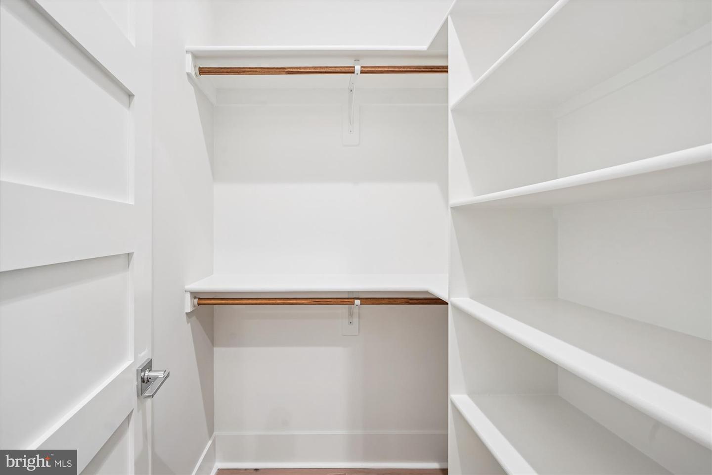 6707 HALLWOOD AVE, FALLS CHURCH, Virginia 22046, 6 Bedrooms Bedrooms, ,6 BathroomsBathrooms,Residential,For sale,6707 HALLWOOD AVE,VAFX2280276 MLS # VAFX2280276 6707 HALLWOOD AVE, FALLS CHURCH, Virginia 22046, 6 Bedrooms Bedrooms, ,6 BathroomsBathrooms,Residential,For sale,6707 HALLWOOD AVE,VAFX2280276 MLS # VAFX2280276