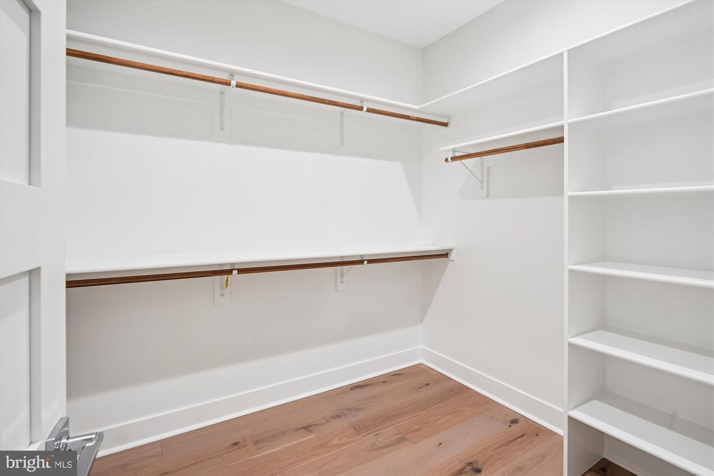 6707 HALLWOOD AVE, FALLS CHURCH, Virginia 22046, 6 Bedrooms Bedrooms, ,6 BathroomsBathrooms,Residential,For sale,6707 HALLWOOD AVE,VAFX2280276 MLS # VAFX2280276 6707 HALLWOOD AVE, FALLS CHURCH, Virginia 22046, 6 Bedrooms Bedrooms, ,6 BathroomsBathrooms,Residential,For sale,6707 HALLWOOD AVE,VAFX2280276 MLS # VAFX2280276