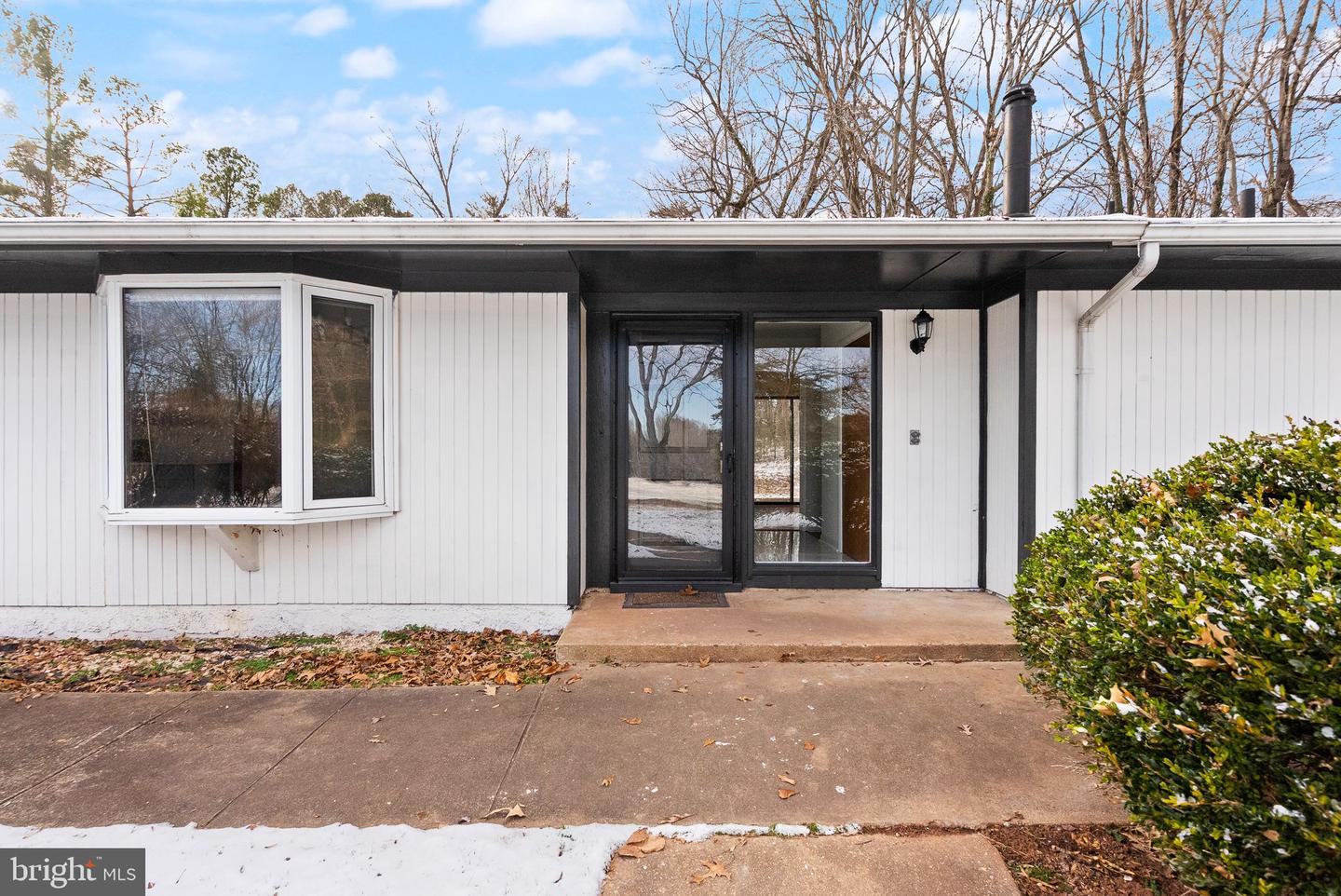 9521 FOSTERN LN, MANASSAS, Virginia 20112, 4 Bedrooms Bedrooms, ,2 BathroomsBathrooms,Residential,For sale,9521 FOSTERN LN,VAPW2108566 MLS # VAPW2108566