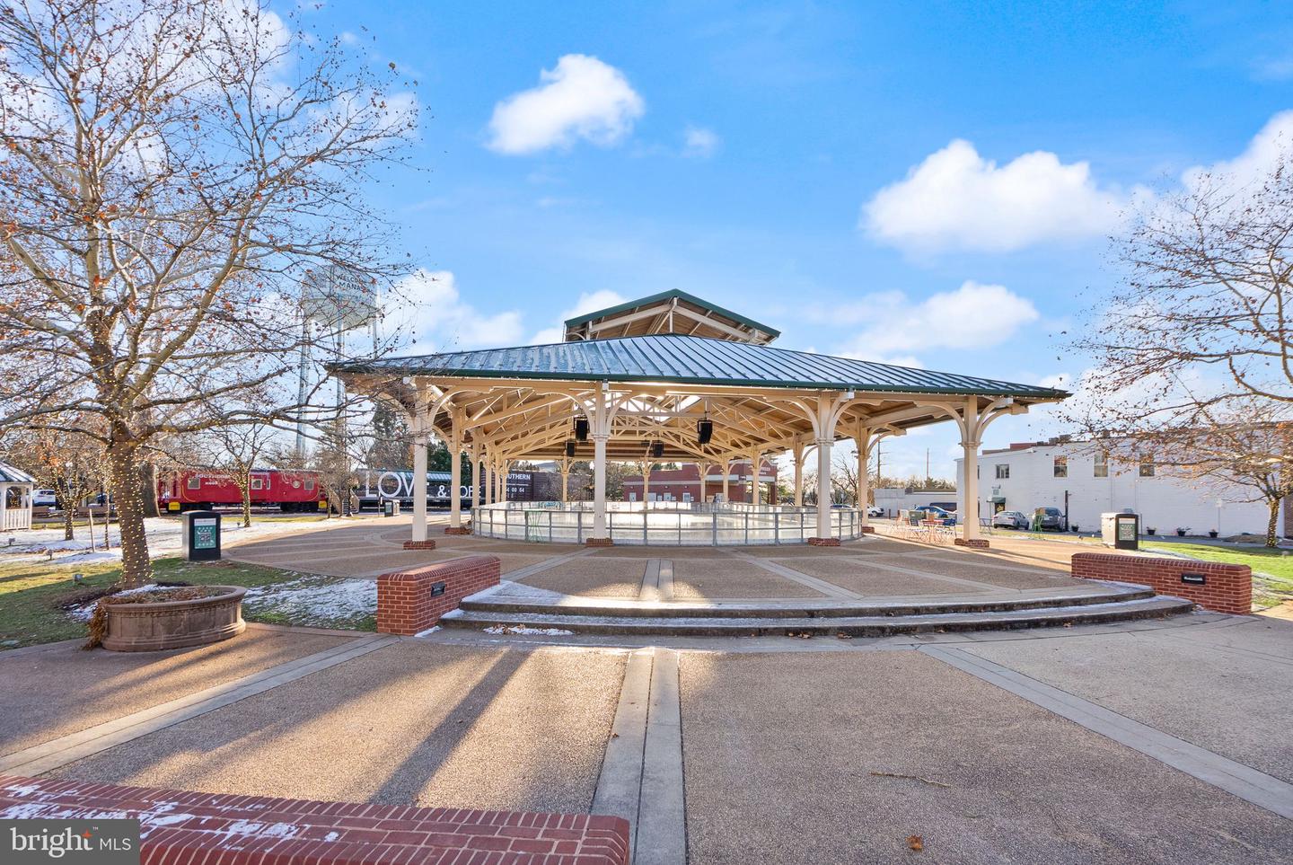 9521 FOSTERN LN, MANASSAS, Virginia 20112, 4 Bedrooms Bedrooms, ,2 BathroomsBathrooms,Residential,For sale,9521 FOSTERN LN,VAPW2108566 MLS # VAPW2108566