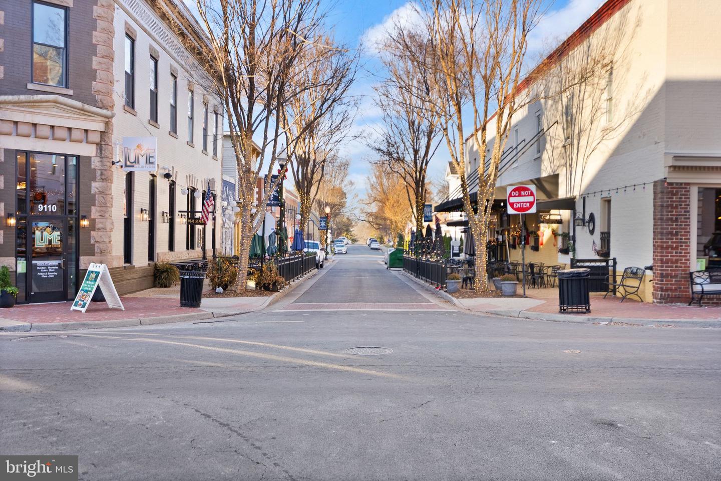 9521 FOSTERN LN, MANASSAS, Virginia 20112, 4 Bedrooms Bedrooms, ,2 BathroomsBathrooms,Residential,For sale,9521 FOSTERN LN,VAPW2108566 MLS # VAPW2108566