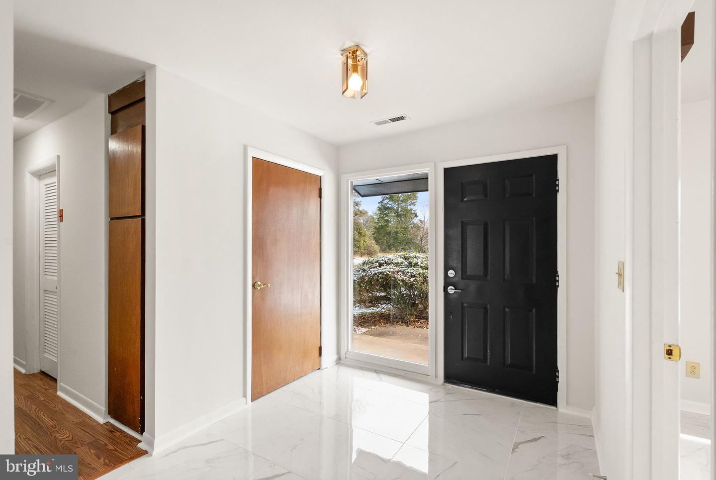 9521 FOSTERN LN, MANASSAS, Virginia 20112, 4 Bedrooms Bedrooms, ,2 BathroomsBathrooms,Residential,For sale,9521 FOSTERN LN,VAPW2108566 MLS # VAPW2108566