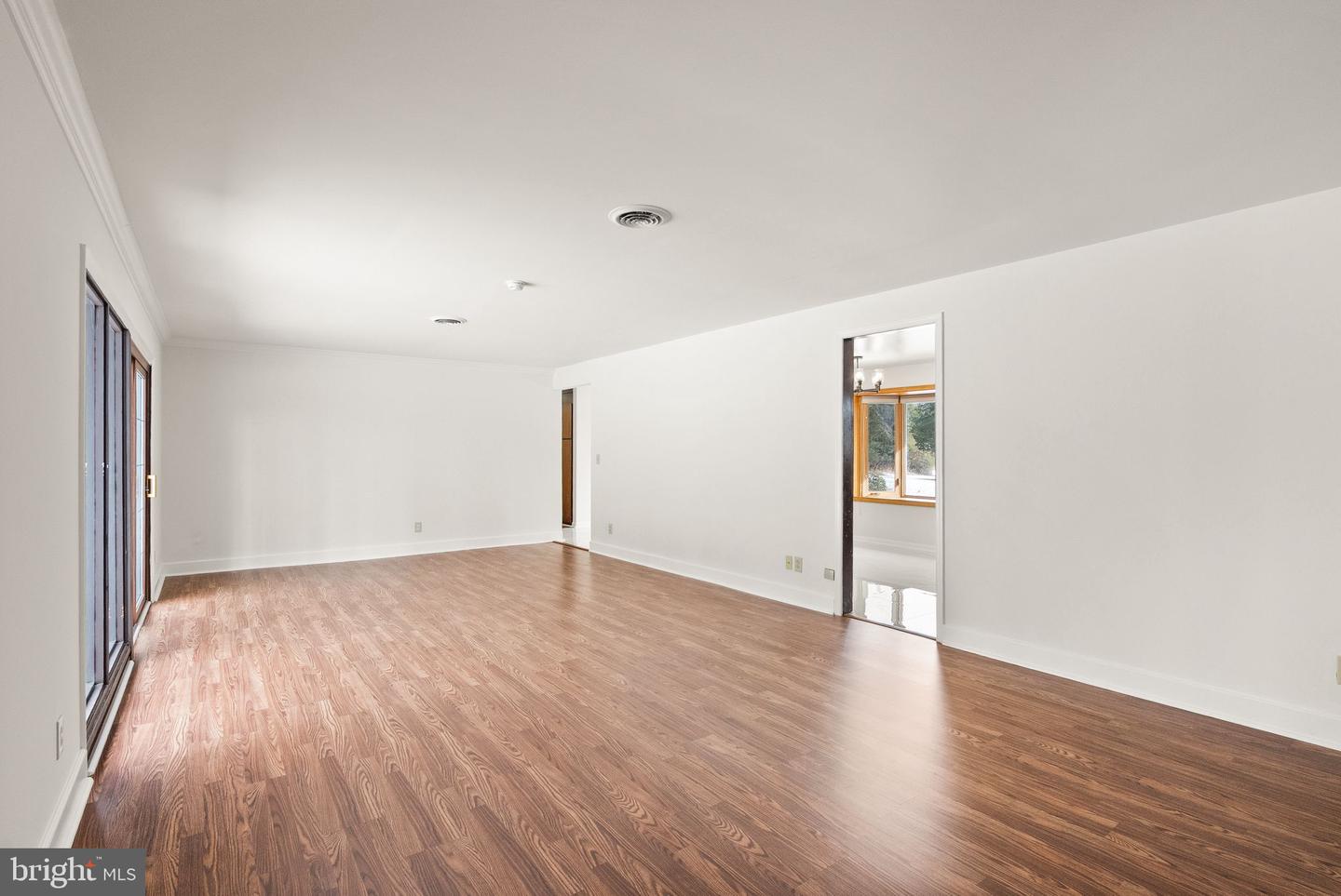 9521 FOSTERN LN, MANASSAS, Virginia 20112, 4 Bedrooms Bedrooms, ,2 BathroomsBathrooms,Residential,For sale,9521 FOSTERN LN,VAPW2108566 MLS # VAPW2108566