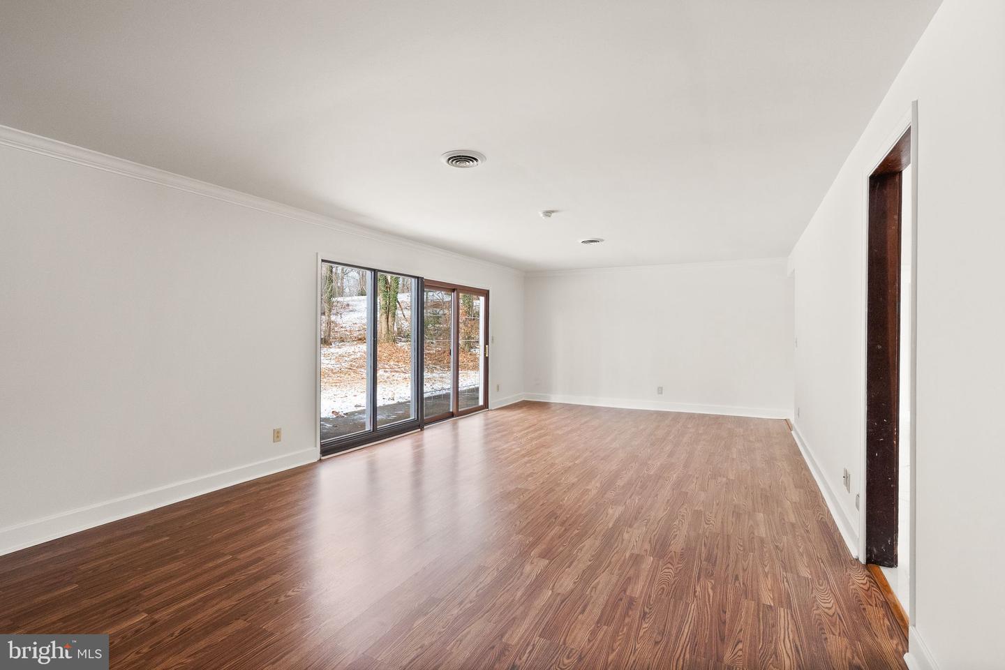 9521 FOSTERN LN, MANASSAS, Virginia 20112, 4 Bedrooms Bedrooms, ,2 BathroomsBathrooms,Residential,For sale,9521 FOSTERN LN,VAPW2108566 MLS # VAPW2108566