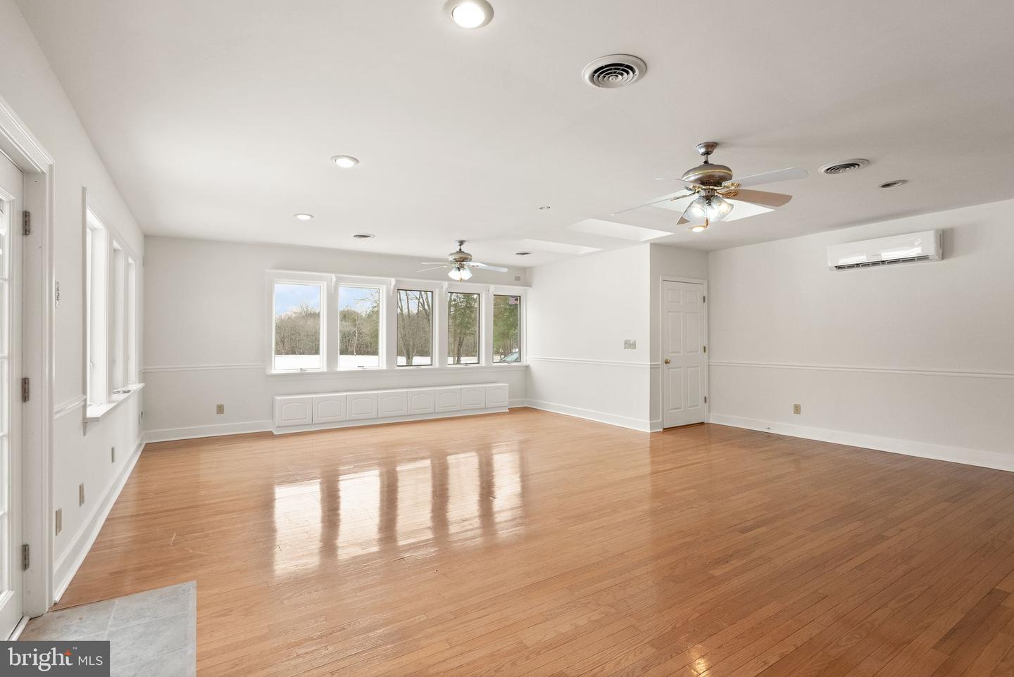 9521 FOSTERN LN, MANASSAS, Virginia 20112, 4 Bedrooms Bedrooms, ,2 BathroomsBathrooms,Residential,For sale,9521 FOSTERN LN,VAPW2108566 MLS # VAPW2108566