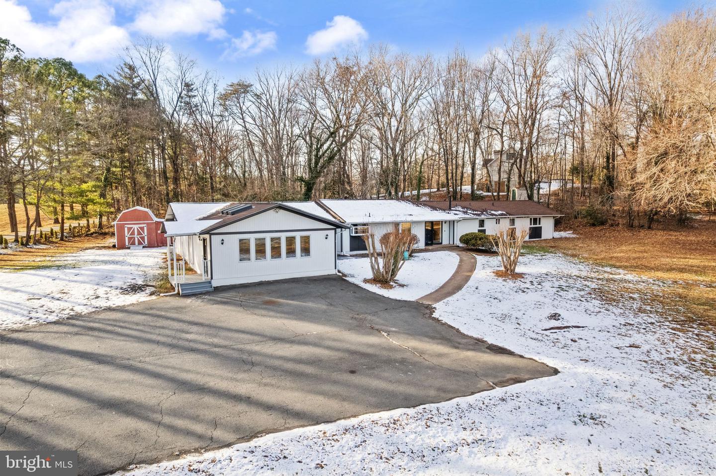 9521 FOSTERN LN, MANASSAS, Virginia 20112, 4 Bedrooms Bedrooms, ,2 BathroomsBathrooms,Residential,For sale,9521 FOSTERN LN,VAPW2108566 MLS # VAPW2108566