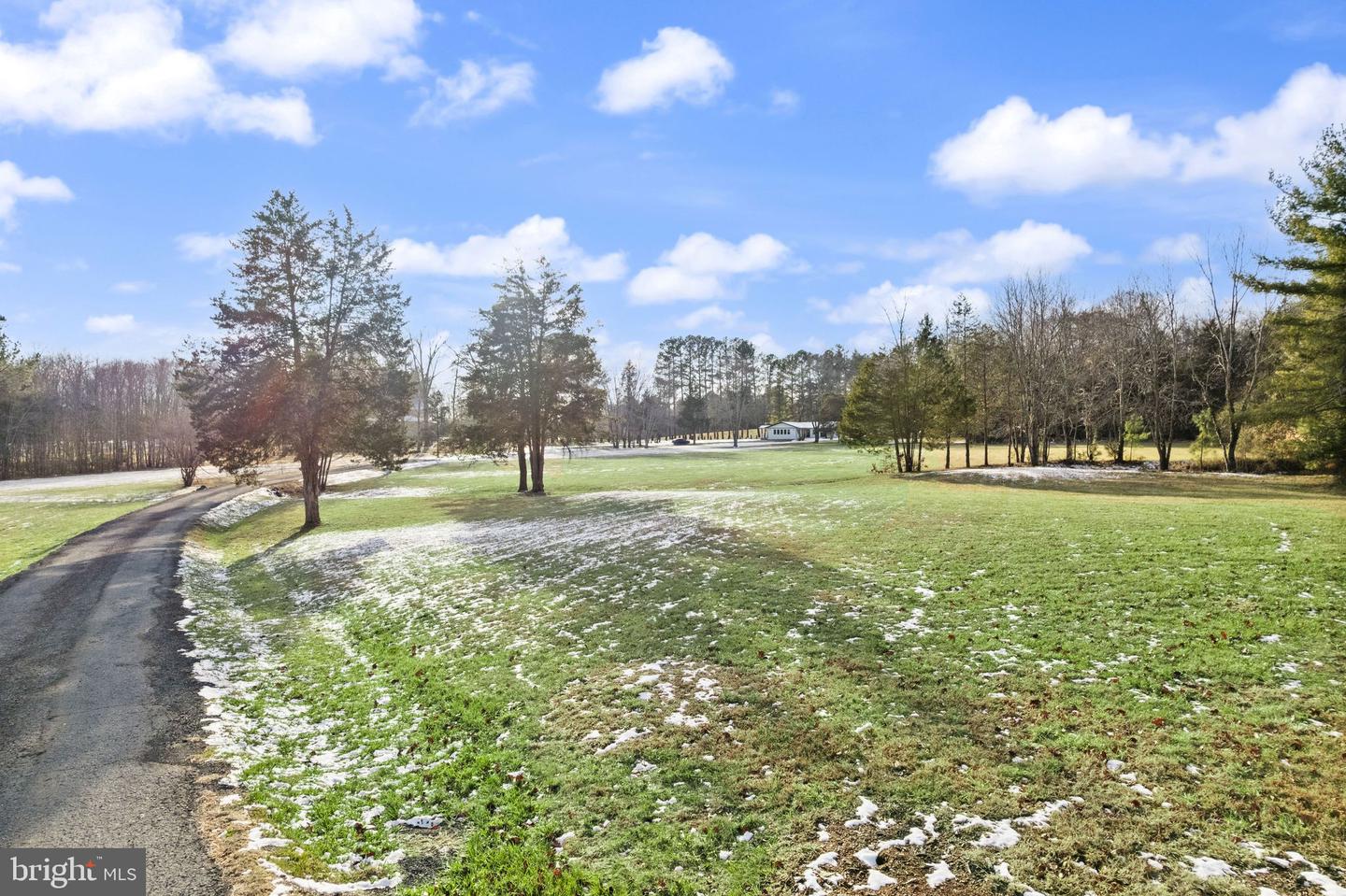 9521 FOSTERN LN, MANASSAS, Virginia 20112, 4 Bedrooms Bedrooms, ,2 BathroomsBathrooms,Residential,For sale,9521 FOSTERN LN,VAPW2108566 MLS # VAPW2108566