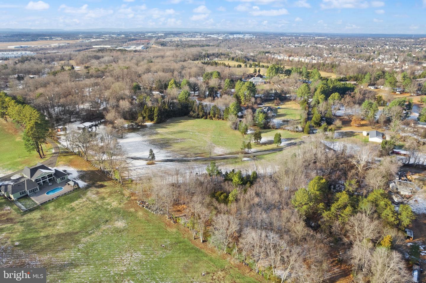 9521 FOSTERN LN, MANASSAS, Virginia 20112, 4 Bedrooms Bedrooms, ,2 BathroomsBathrooms,Residential,For sale,9521 FOSTERN LN,VAPW2108566 MLS # VAPW2108566