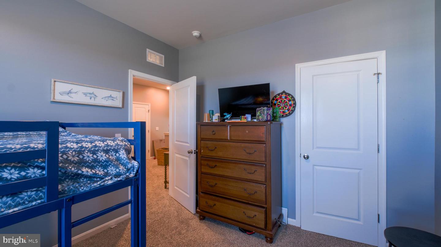 122 CLERKENWELL DR, STEPHENS CITY, Virginia 22655, 4 Bedrooms Bedrooms, ,3 BathroomsBathrooms,Residential,For sale,122 CLERKENWELL DR,VAFV2038476 MLS # VAFV2038476