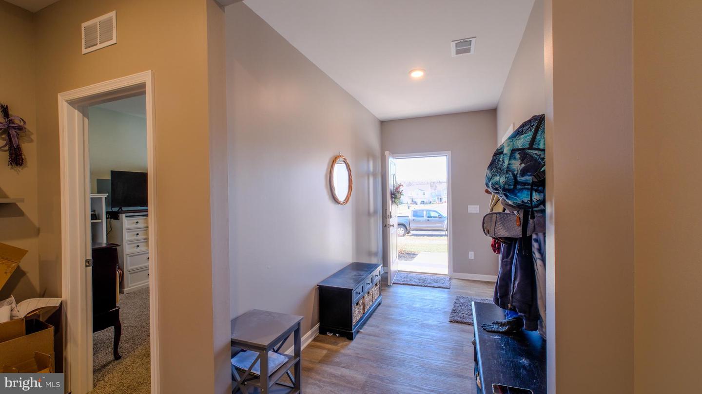 122 CLERKENWELL DR, STEPHENS CITY, Virginia 22655, 4 Bedrooms Bedrooms, ,3 BathroomsBathrooms,Residential,For sale,122 CLERKENWELL DR,VAFV2038476 MLS # VAFV2038476