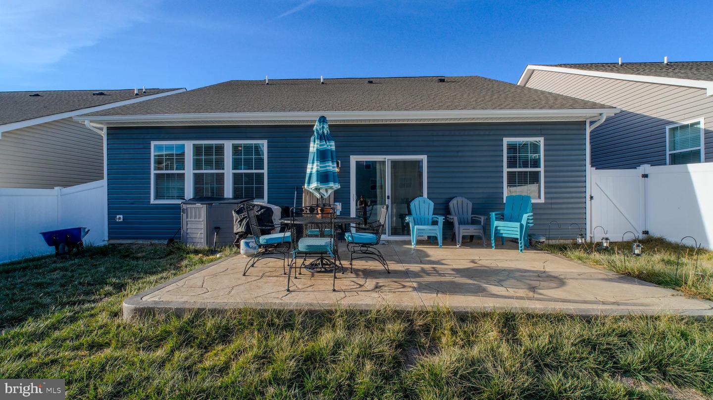 122 CLERKENWELL DR, STEPHENS CITY, Virginia 22655, 4 Bedrooms Bedrooms, ,3 BathroomsBathrooms,Residential,For sale,122 CLERKENWELL DR,VAFV2038476 MLS # VAFV2038476