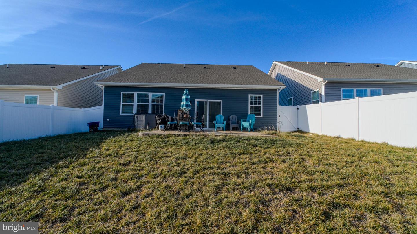 122 CLERKENWELL DR, STEPHENS CITY, Virginia 22655, 4 Bedrooms Bedrooms, ,3 BathroomsBathrooms,Residential,For sale,122 CLERKENWELL DR,VAFV2038476 MLS # VAFV2038476