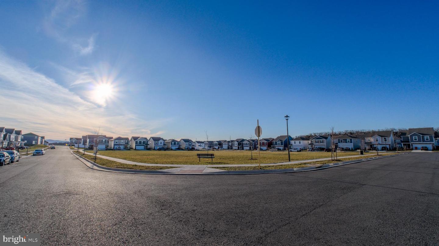 122 CLERKENWELL DR, STEPHENS CITY, Virginia 22655, 4 Bedrooms Bedrooms, ,3 BathroomsBathrooms,Residential,For sale,122 CLERKENWELL DR,VAFV2038476 MLS # VAFV2038476