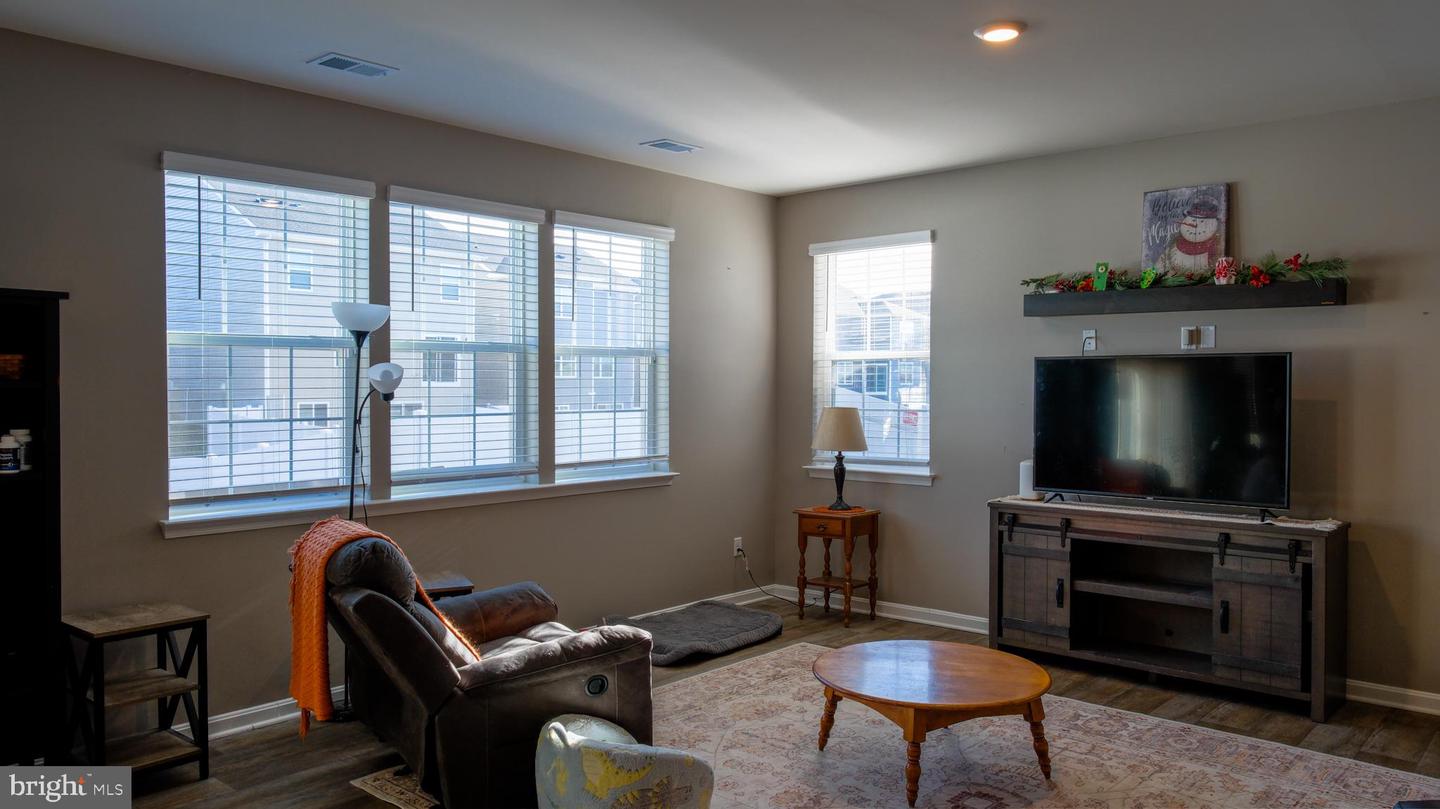 122 CLERKENWELL DR, STEPHENS CITY, Virginia 22655, 4 Bedrooms Bedrooms, ,3 BathroomsBathrooms,Residential,For sale,122 CLERKENWELL DR,VAFV2038476 MLS # VAFV2038476