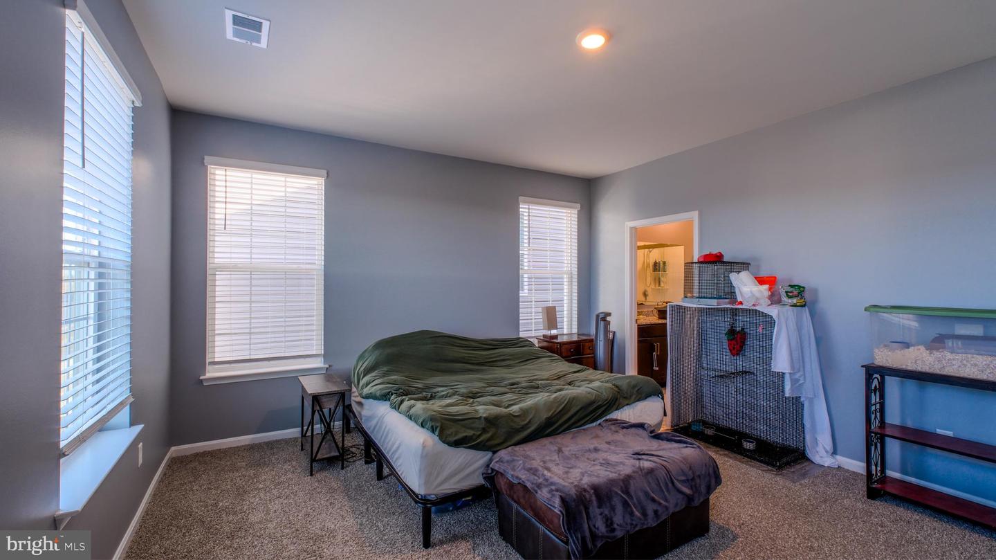 122 CLERKENWELL DR, STEPHENS CITY, Virginia 22655, 4 Bedrooms Bedrooms, ,3 BathroomsBathrooms,Residential,For sale,122 CLERKENWELL DR,VAFV2038476 MLS # VAFV2038476