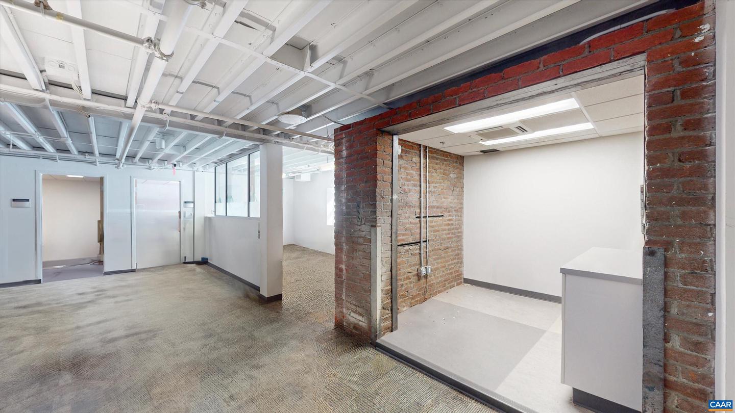 218 W WATER ST, CHARLOTTESVILLE, Virginia 22902, 5 Bedrooms Bedrooms, ,4 BathroomsBathrooms,Residential,For sale,218 W WATER ST,654584 MLS # 654584